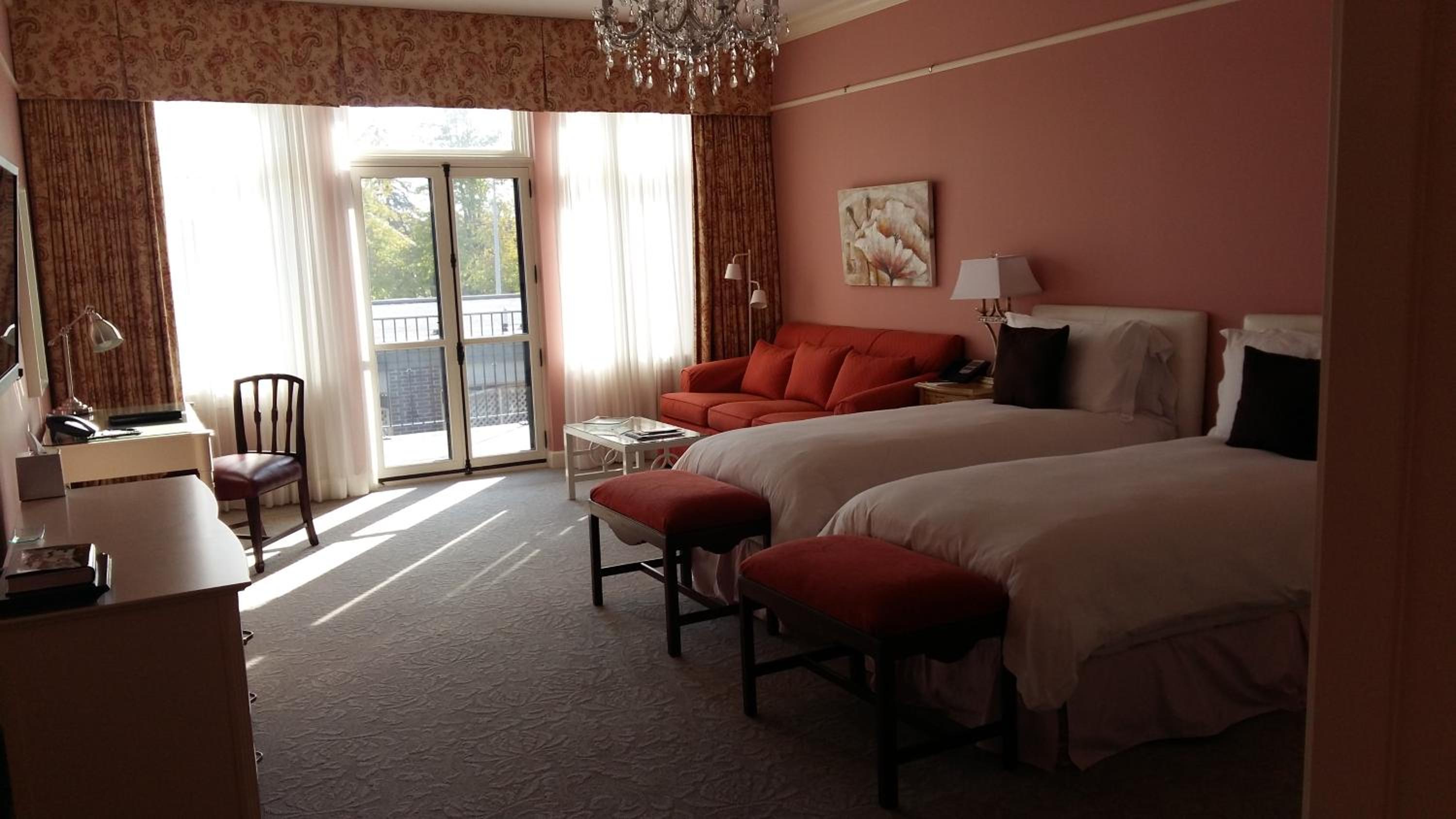 Superior Twin Room With City View