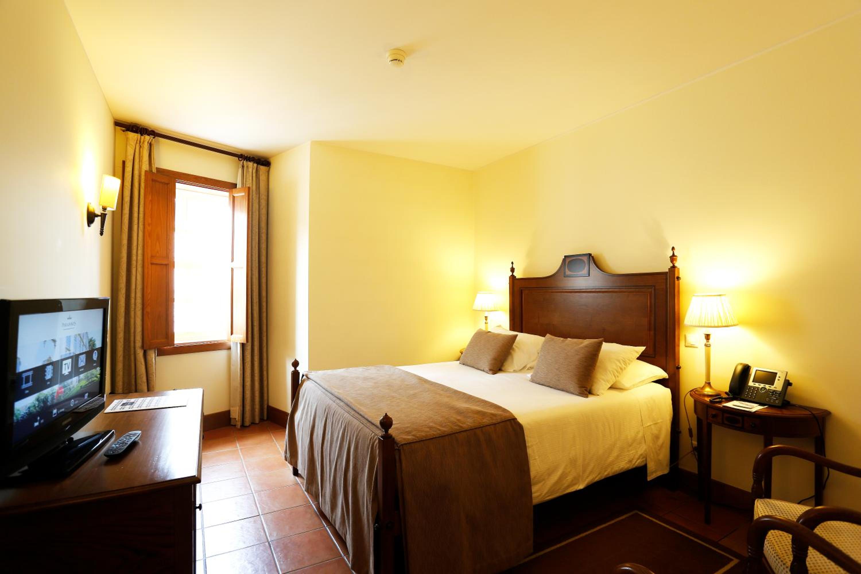 One-Bedroom Apartment - Photo 10