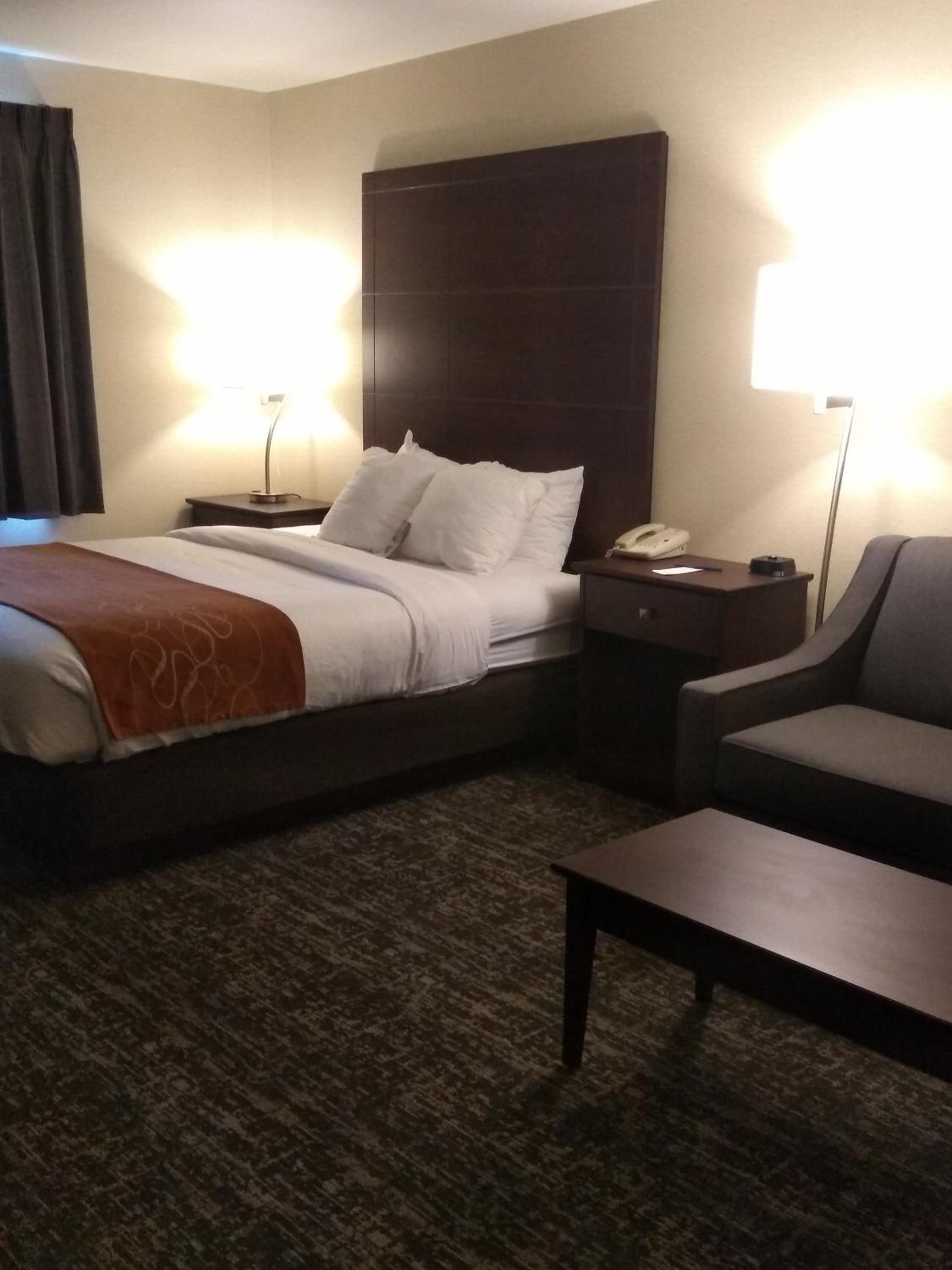 Queen Room - Photo 2