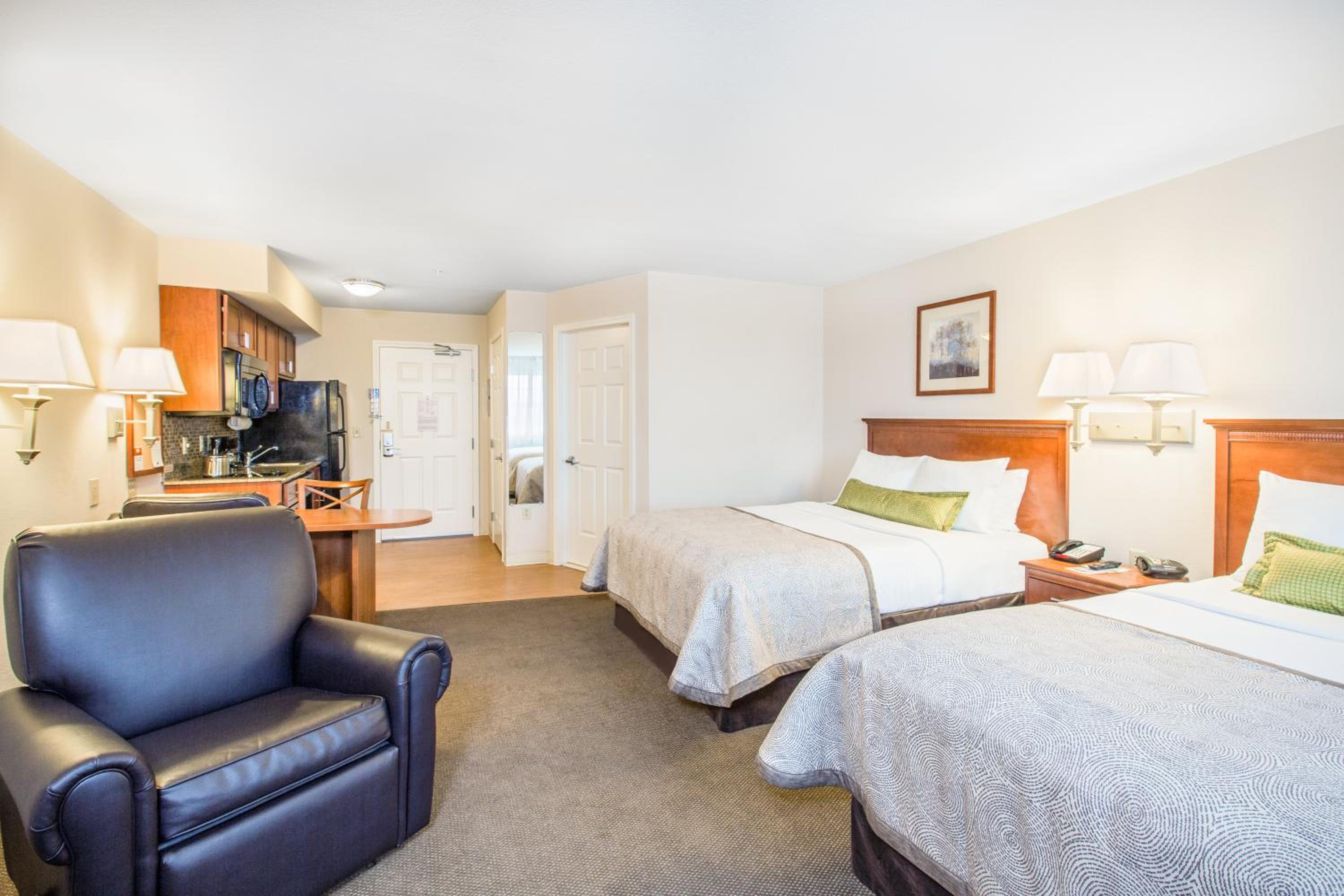 Studio Suite with Two Queen Beds - Photo 1