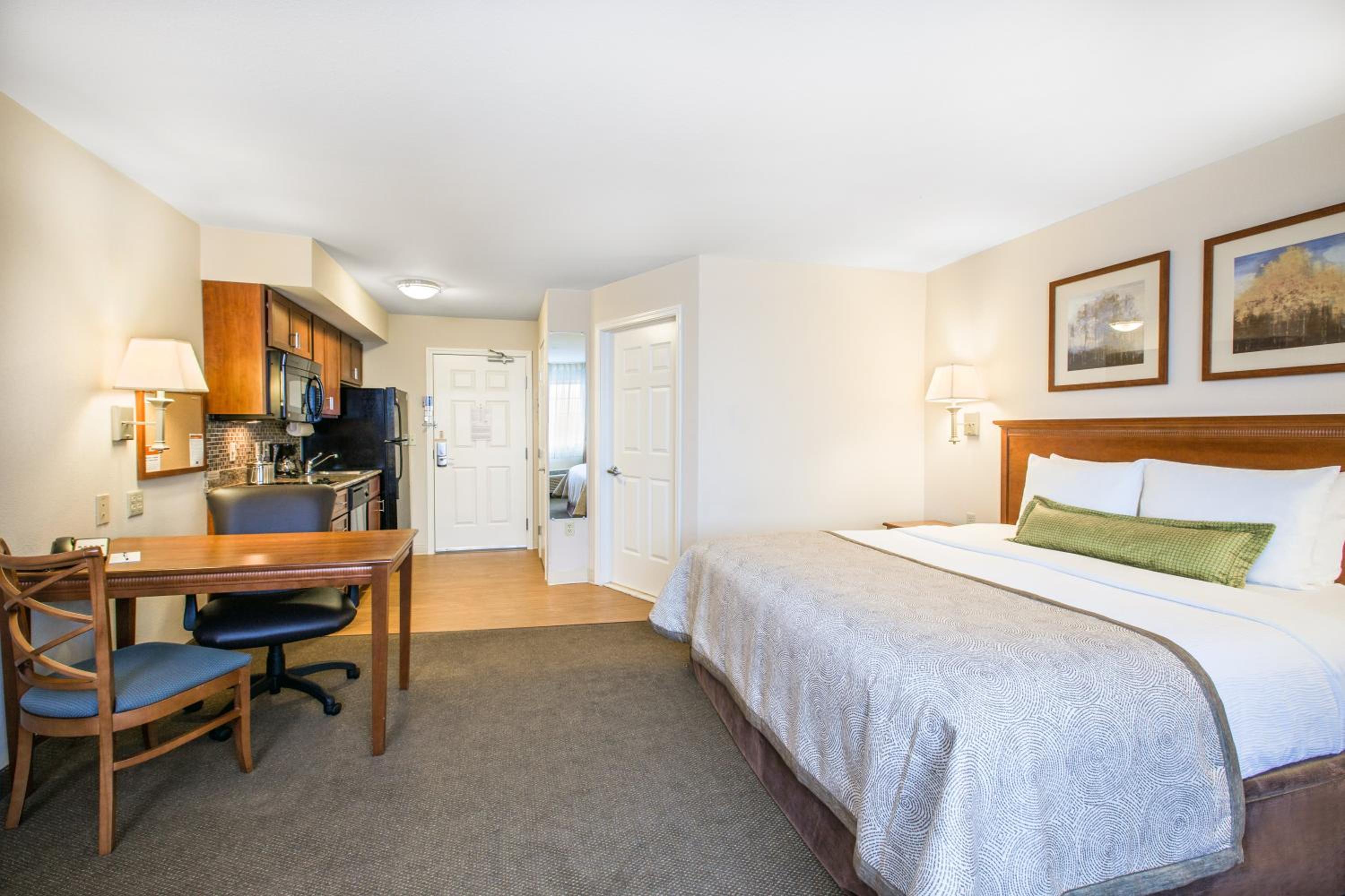 King Studio Suite - Photo 1