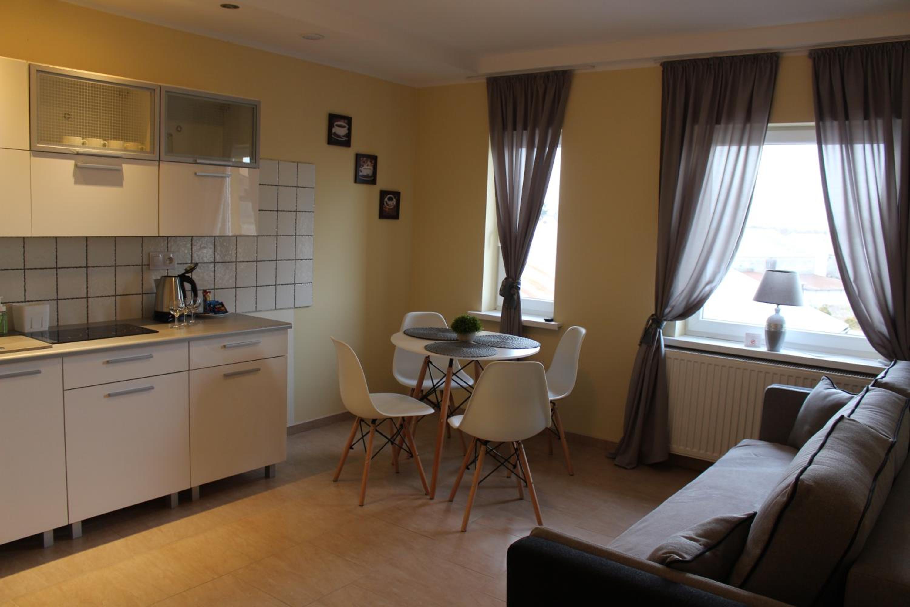 Apartment photo 3