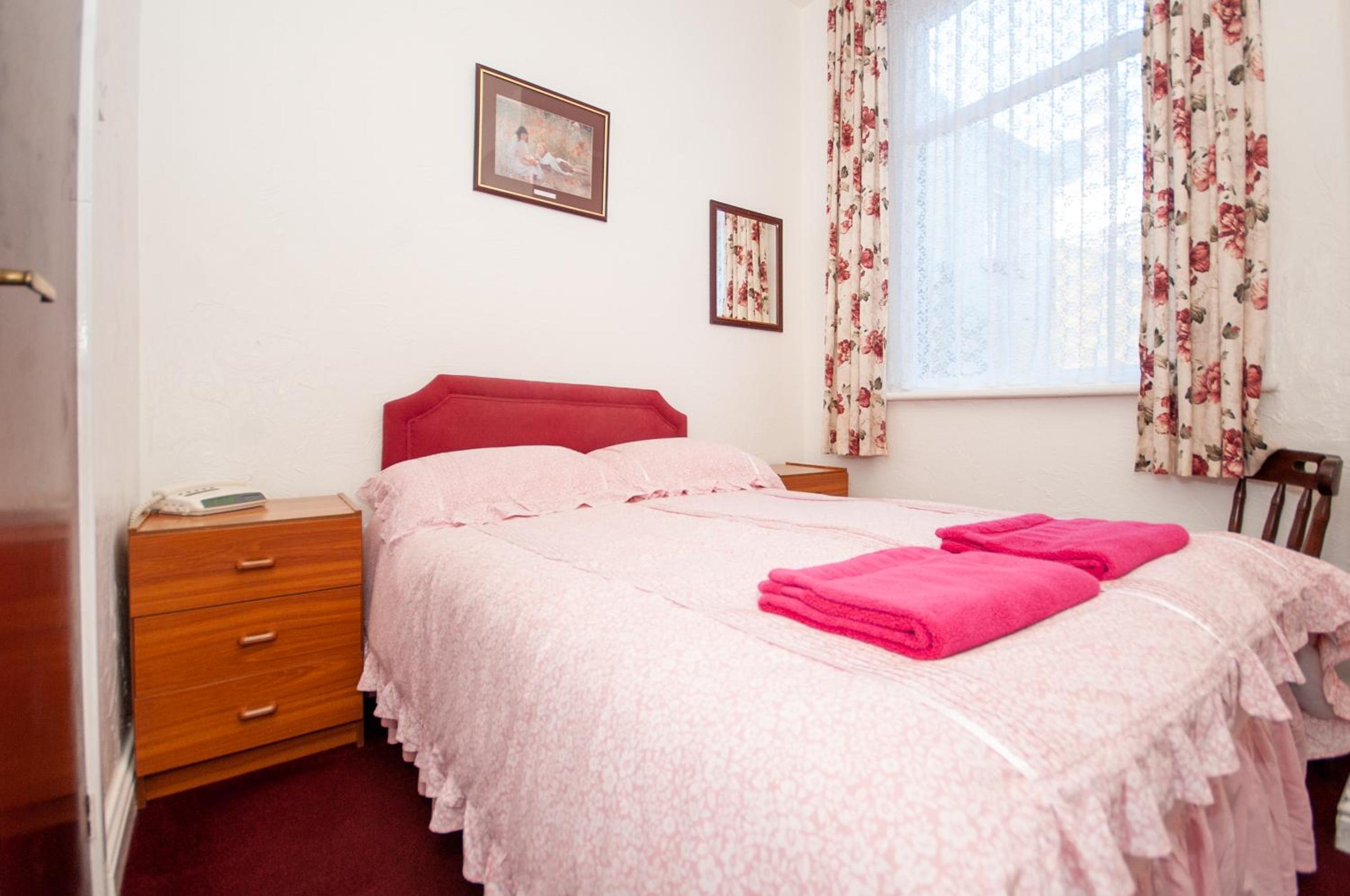 Double Room with Shared Bathroom