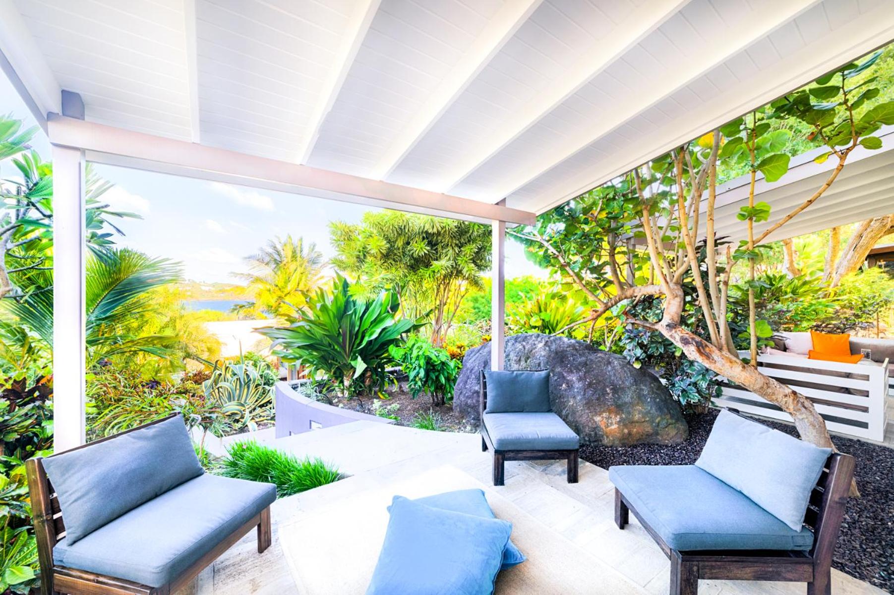 Ocean View Luxury 3-Bedroom Villa photo 3
