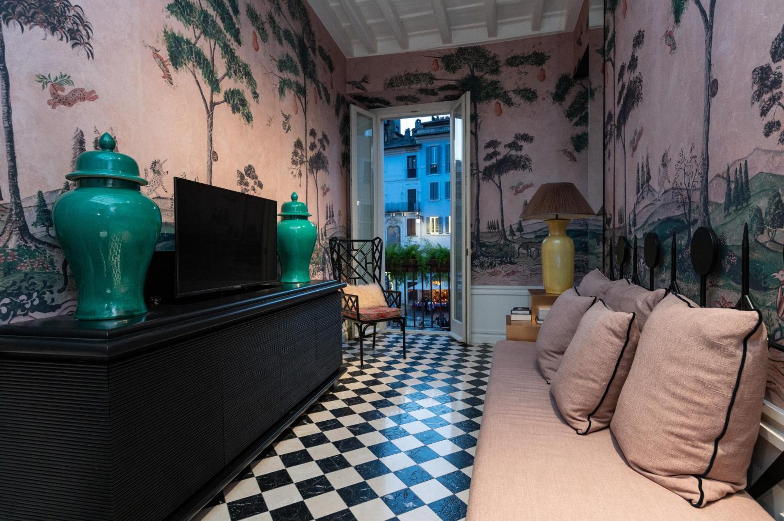 Deluxe Apartment