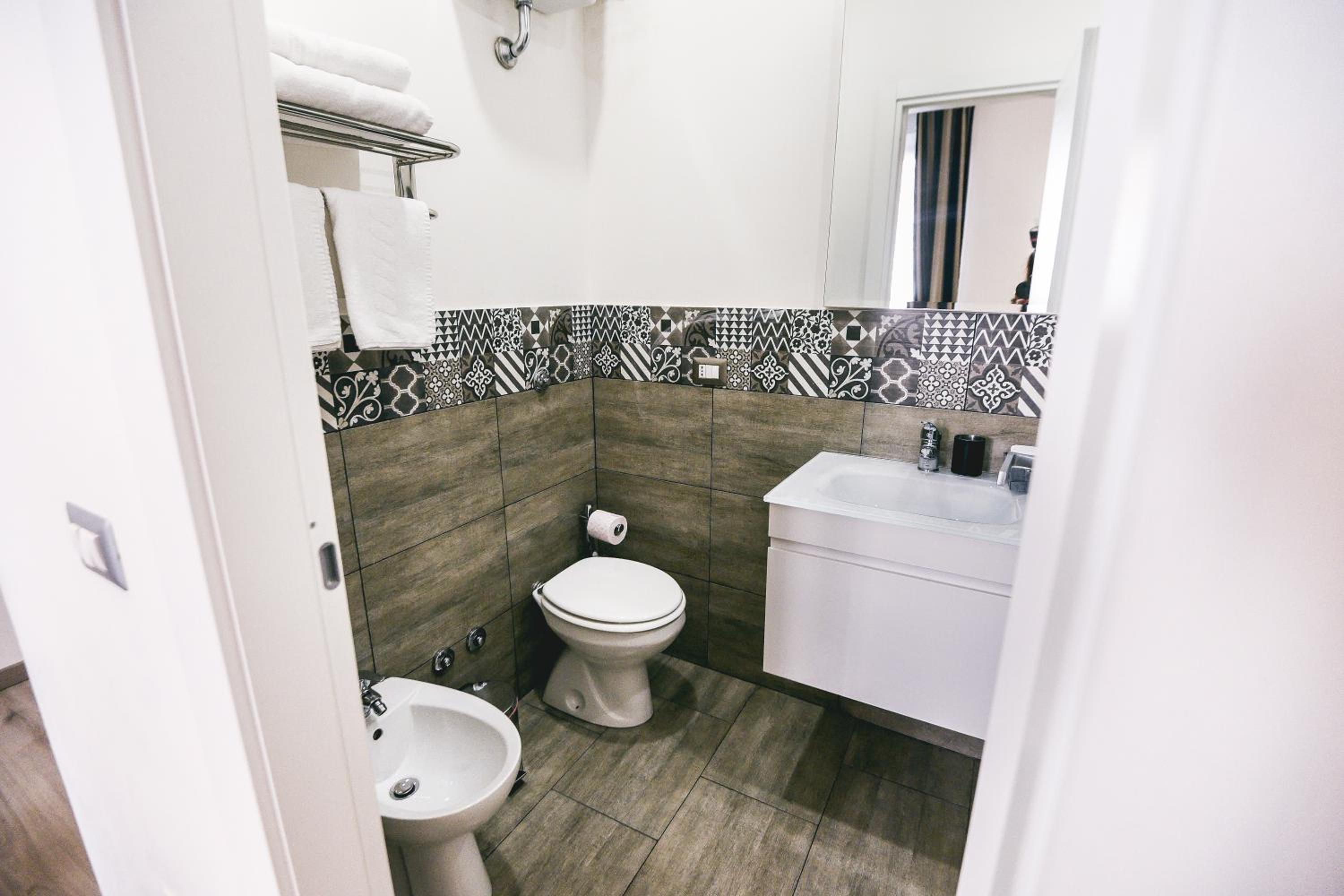 Double Room with Private Bathroom photo 2
