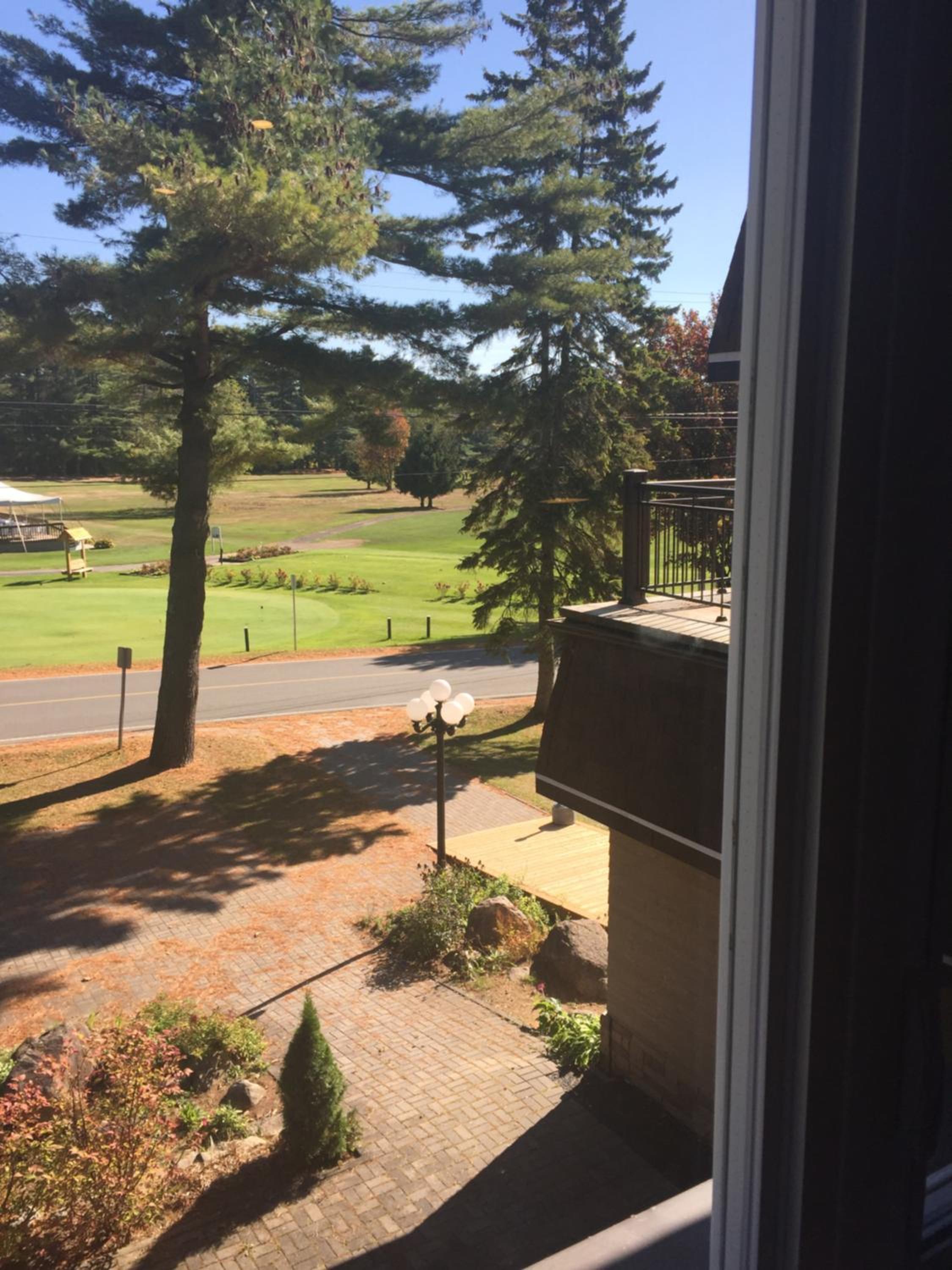 King Suite with Balcony photo 2
