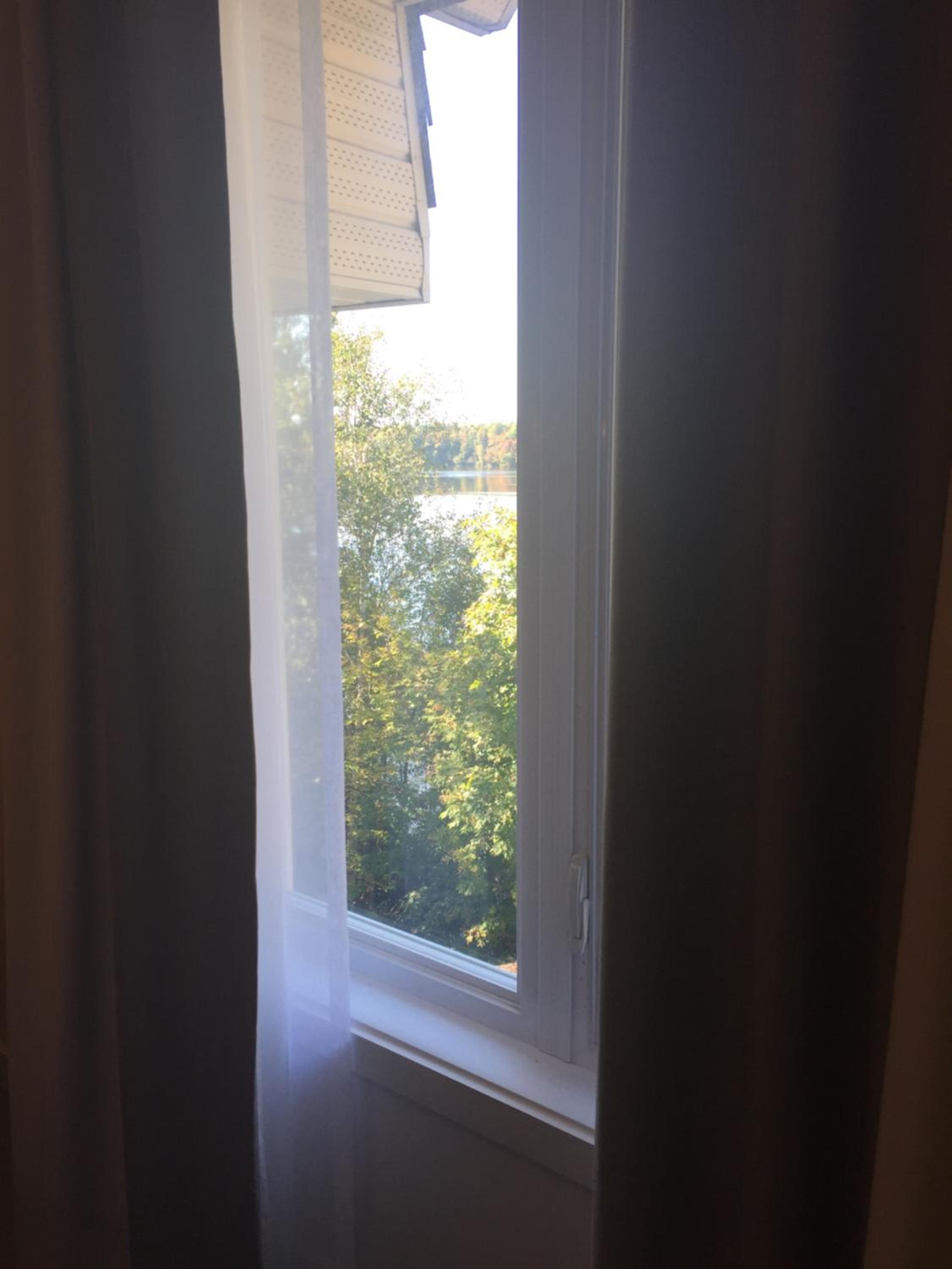 Deluxe Double or Twin Room with Lake View photo 2