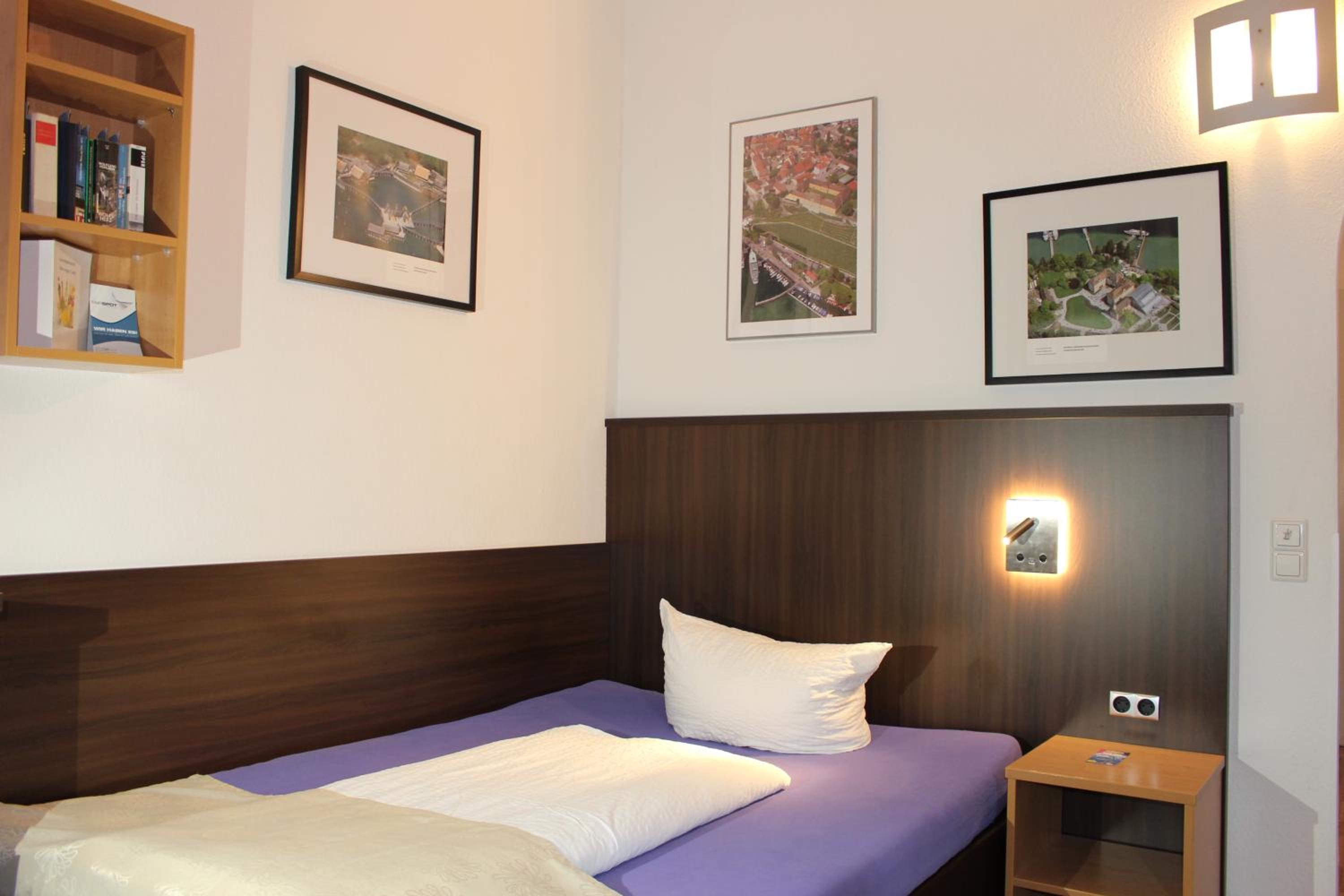 Single Room photo 3