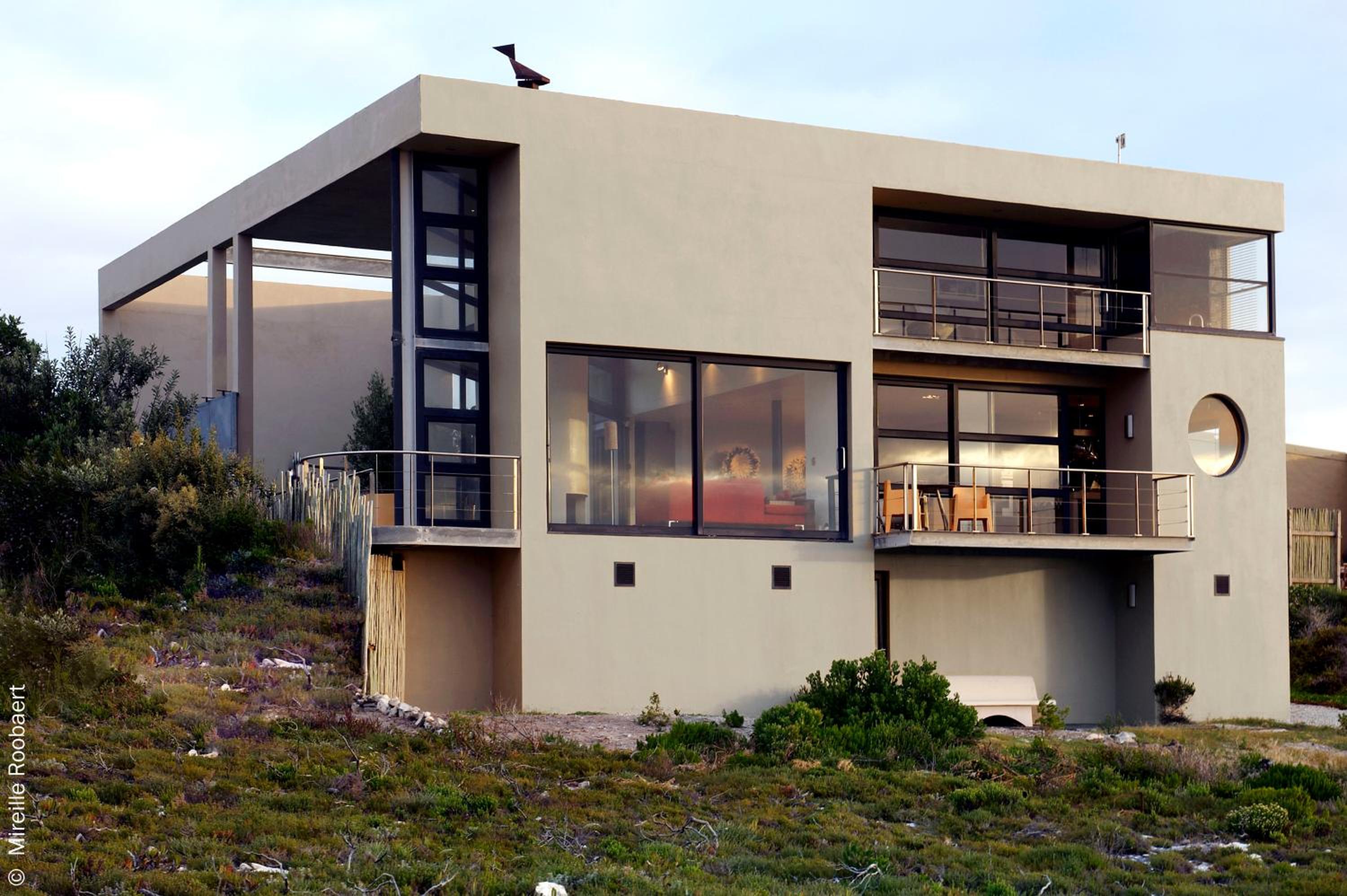 Three-Bedroom Villa photo 3