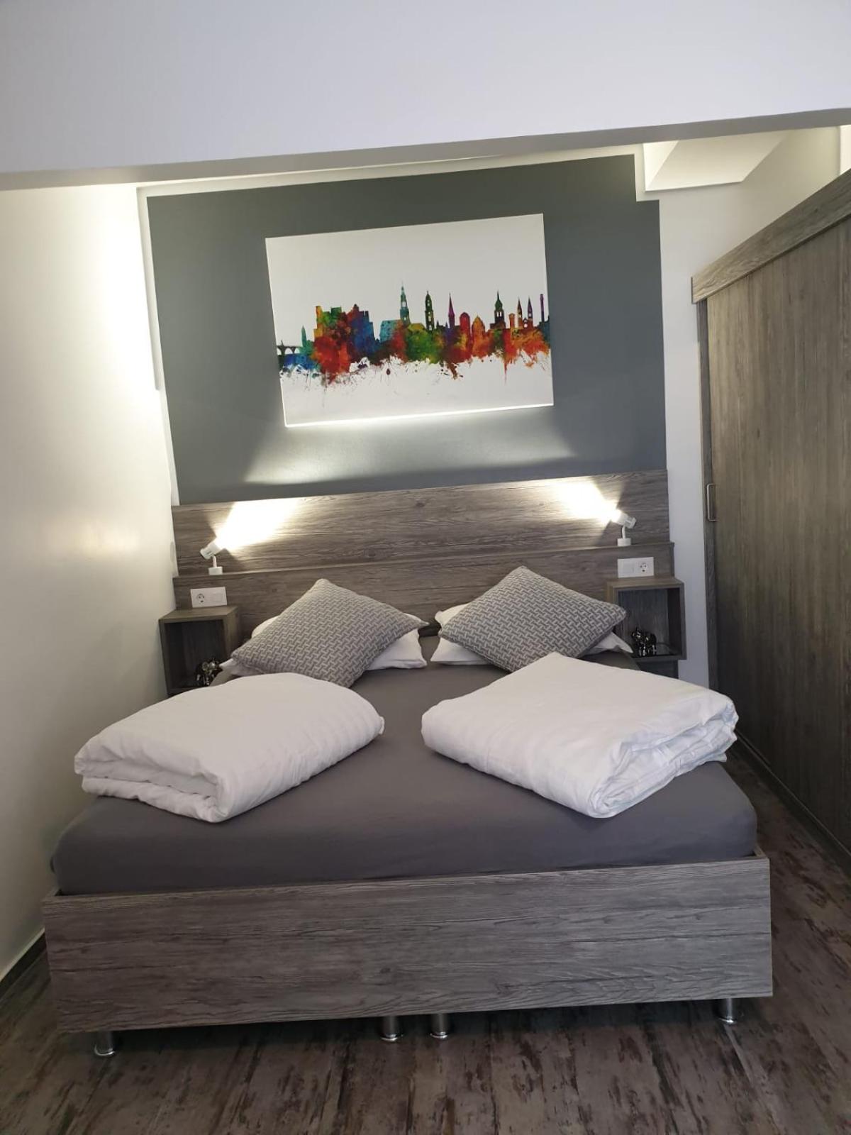 Budget Triple Room - Photo 1