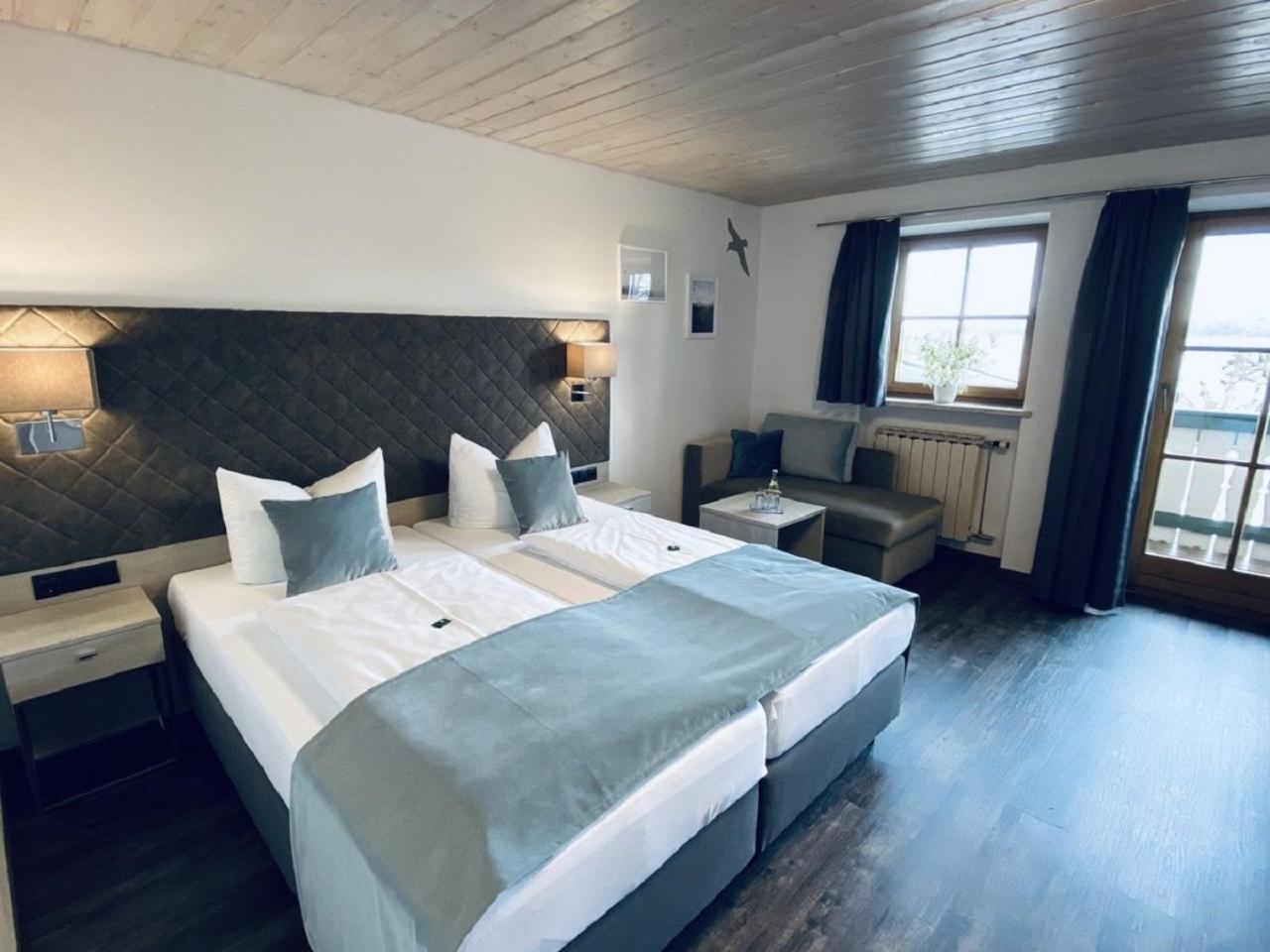 Standard Double Room photo 2