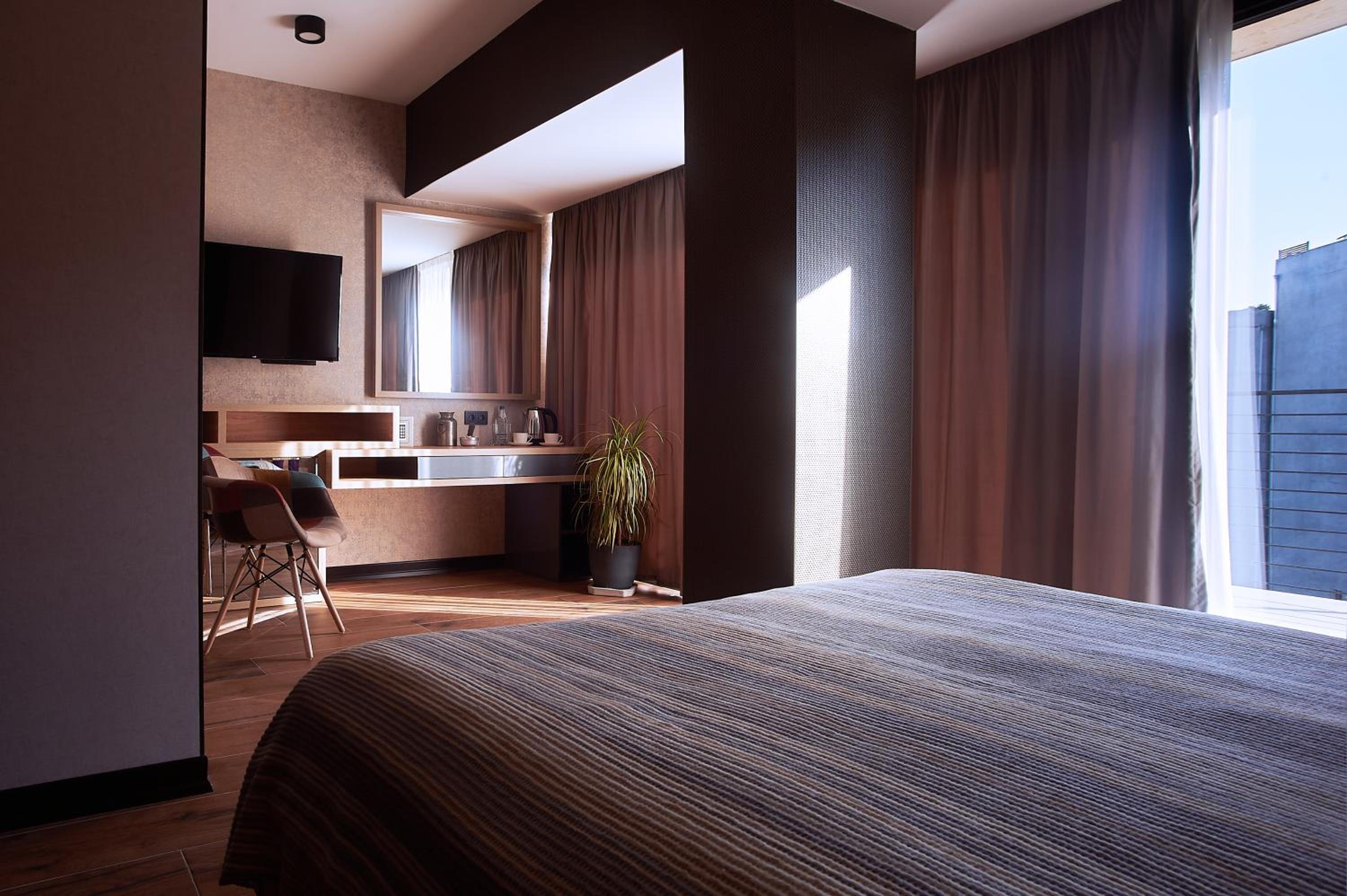 Deluxe Double Room with Shower