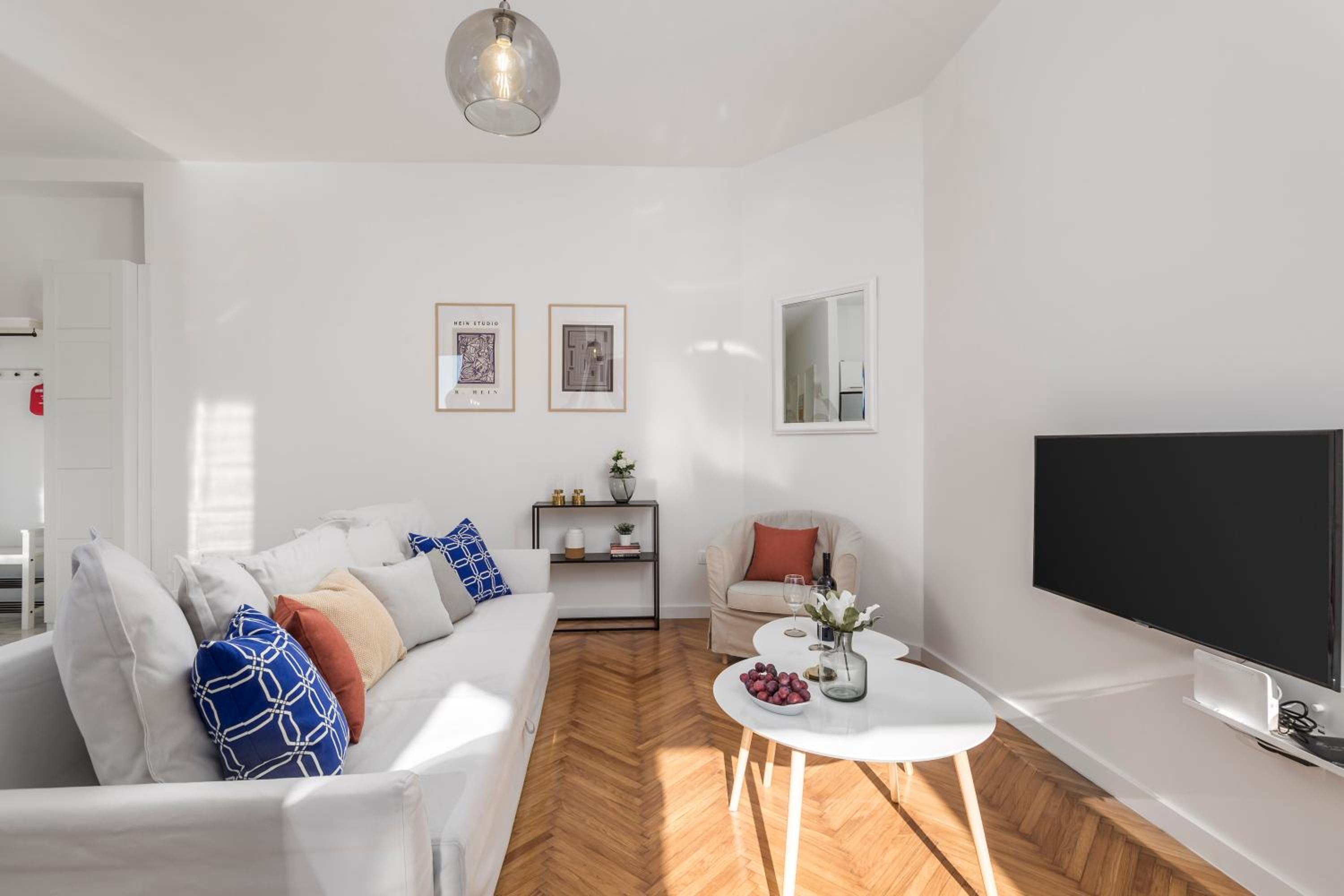 Two-Bedroom Apartment - Photo 17