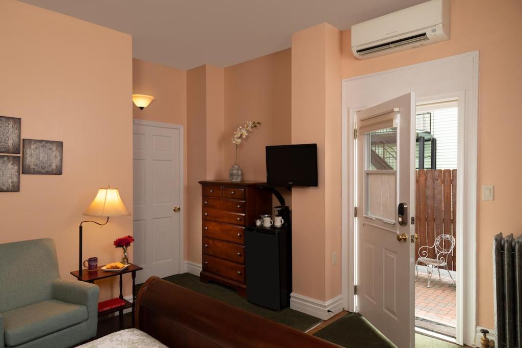 Single Room