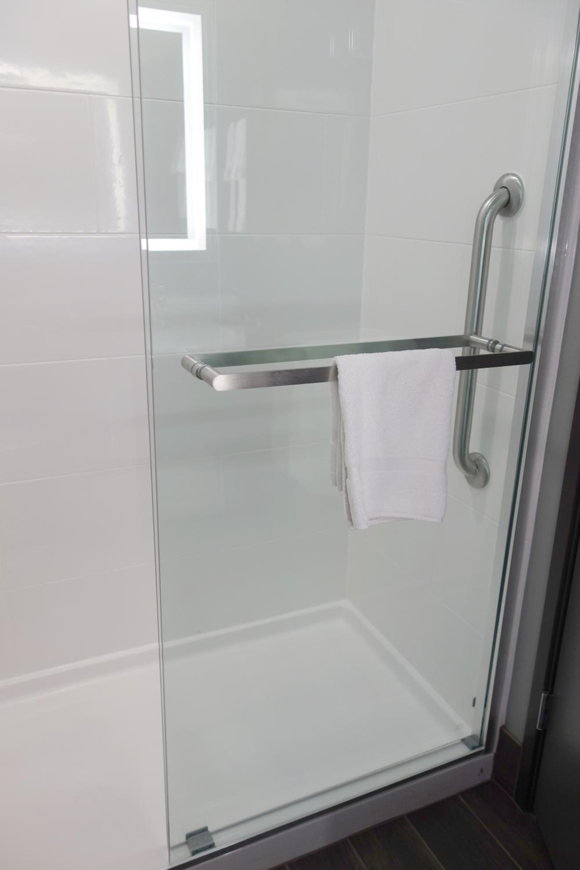 King Room - Mobility Access/Non-Smoking - Photo 2