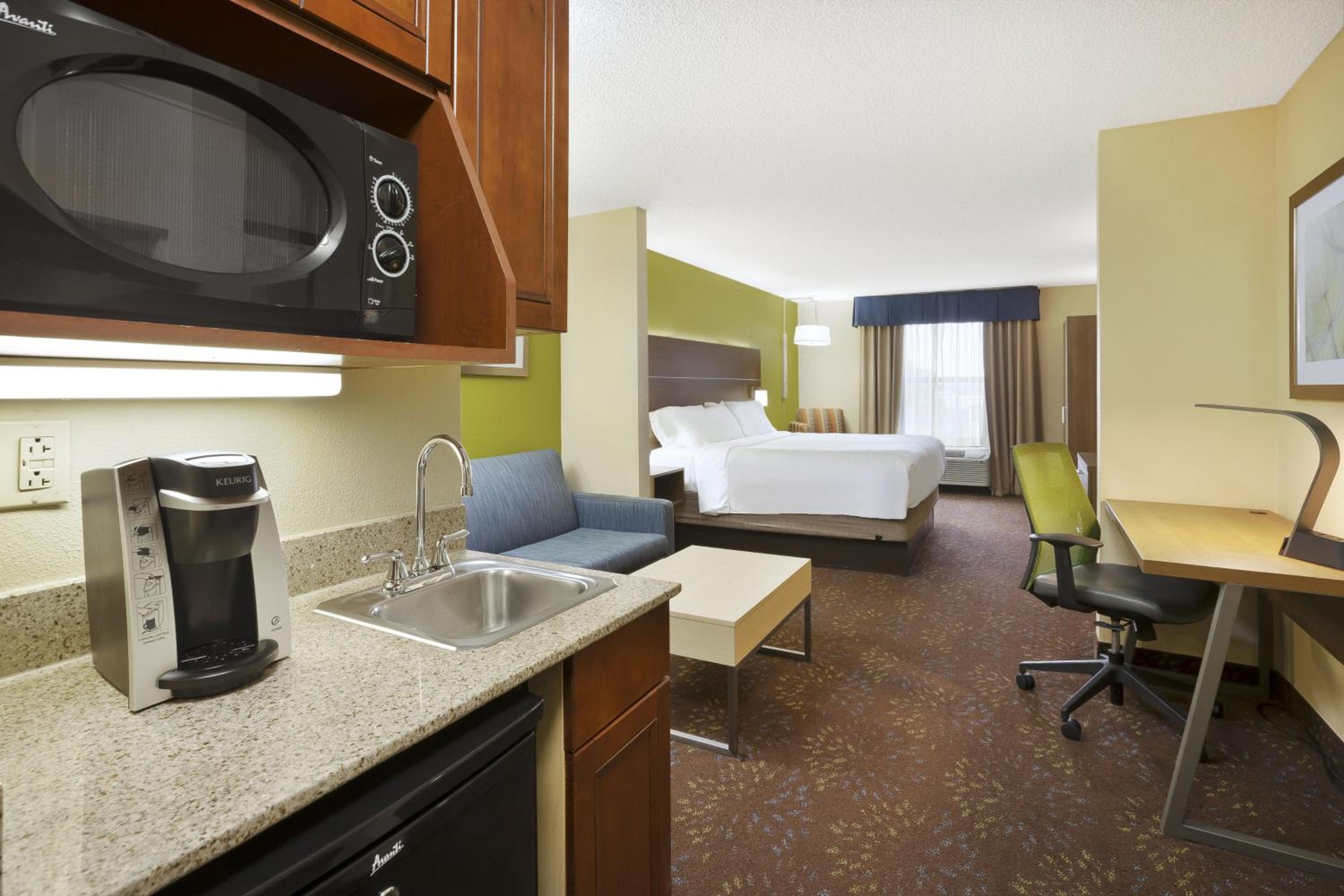 Standard King Room