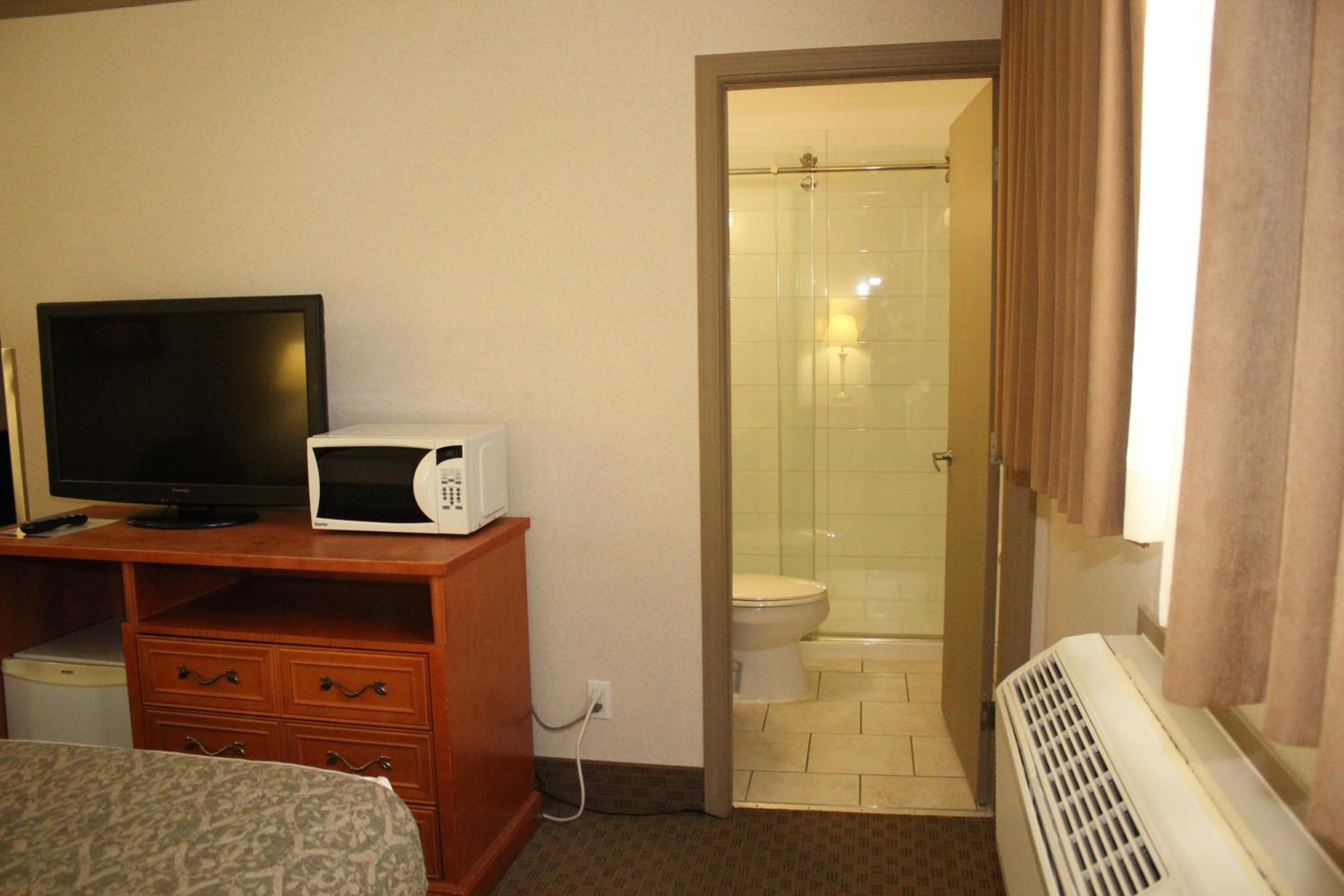 Studio Suite - Non-Smoking - Photo 5