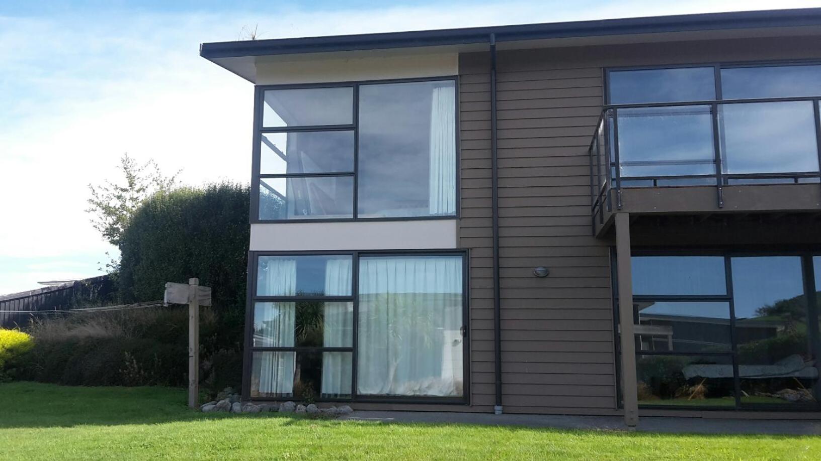 Four-Bedroom House - Photo 2