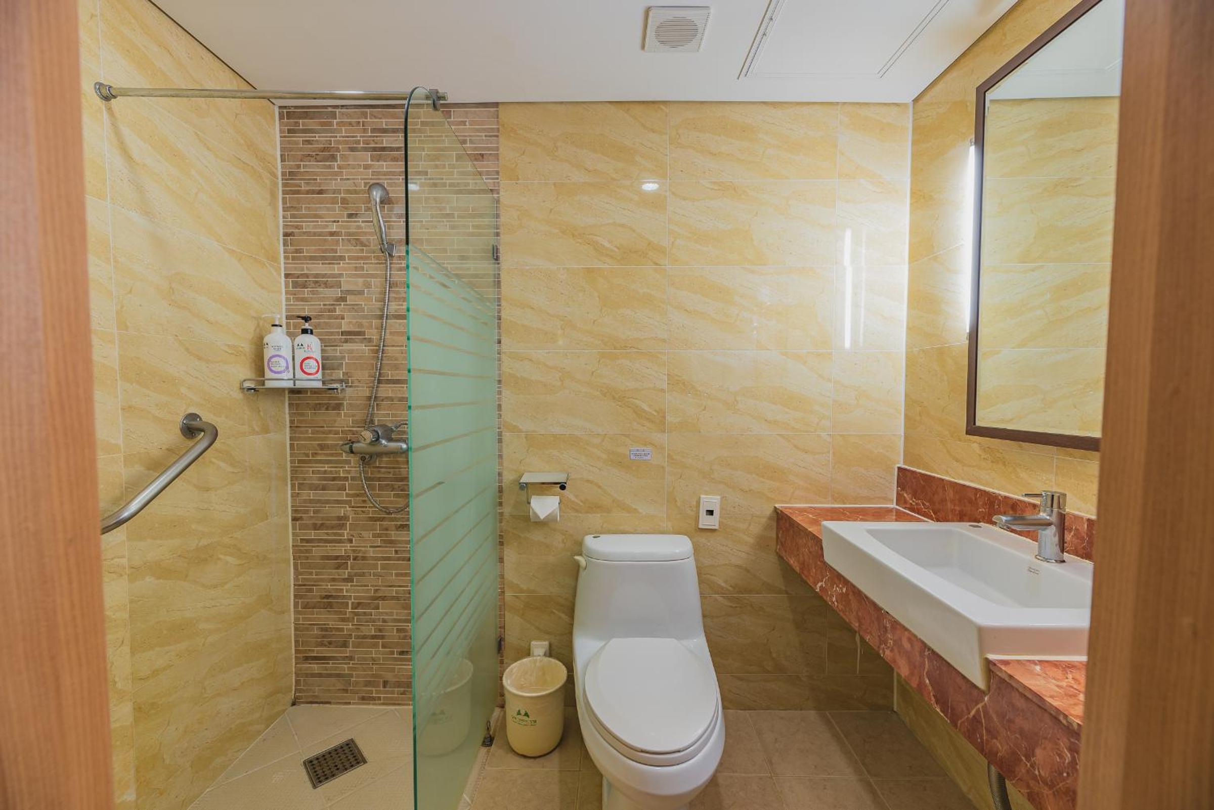 Hotel Standard Double 15PY - Sauna & Jjimjil not Included photo 3