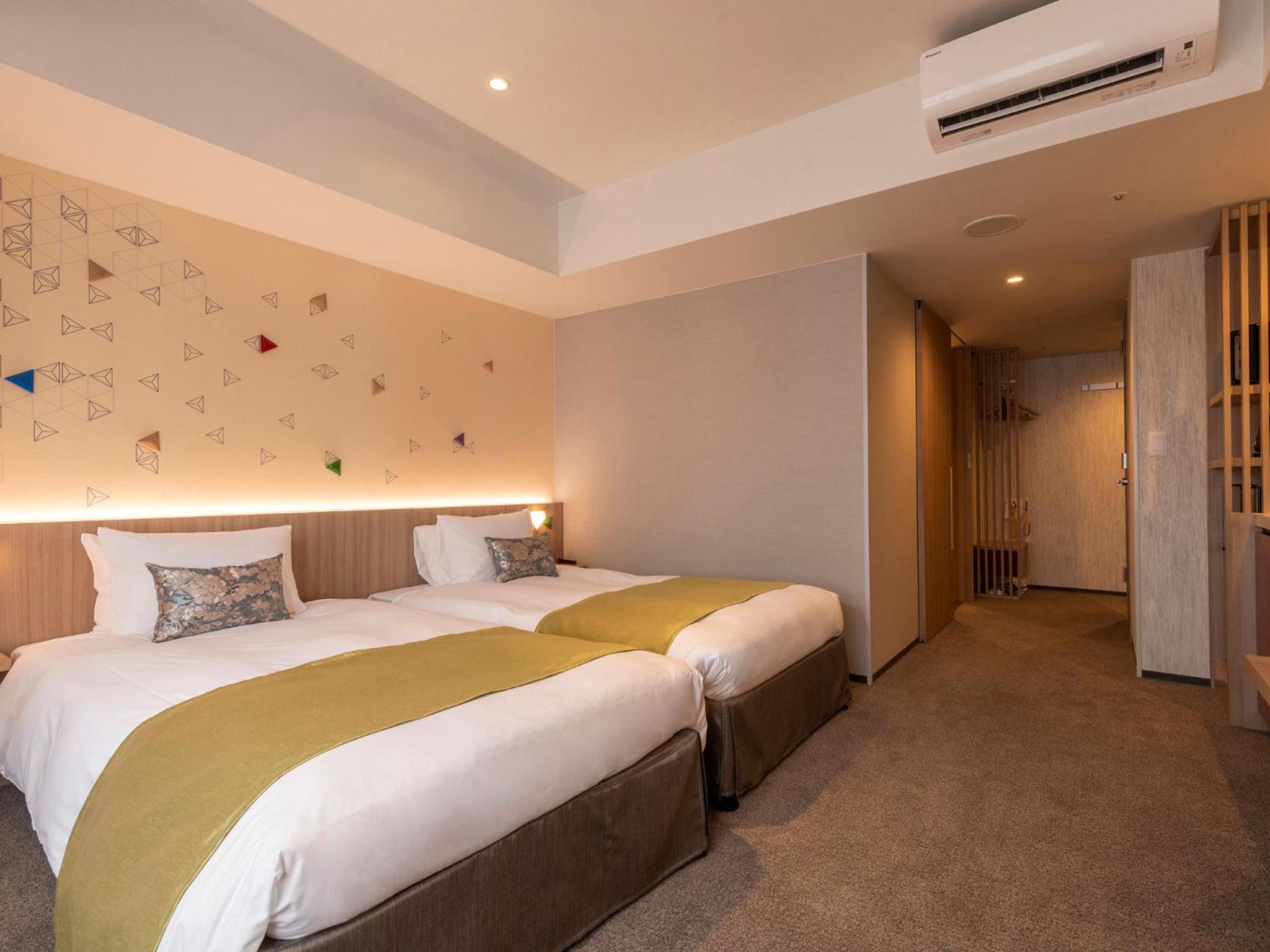 Deluxe Twin Room - Photo 26