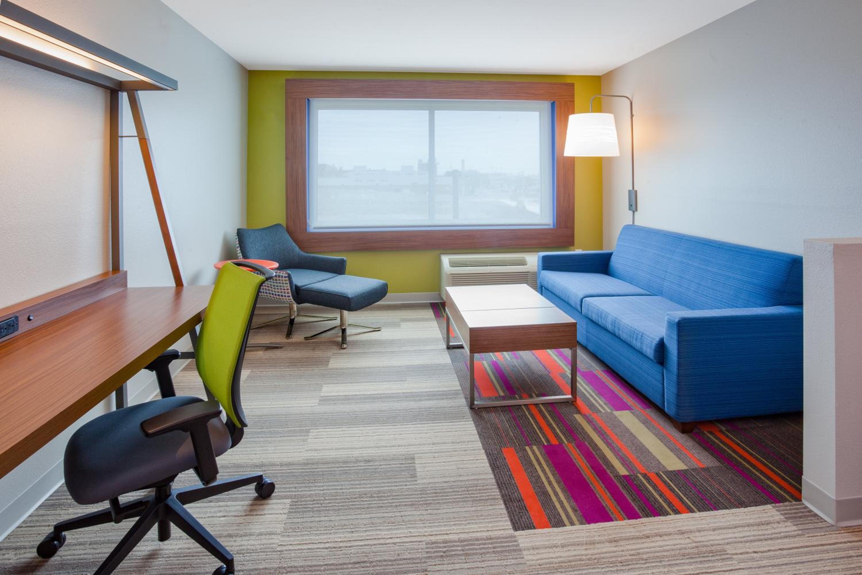 Suite - Hearing Accessible - Non-Smoking photo 2