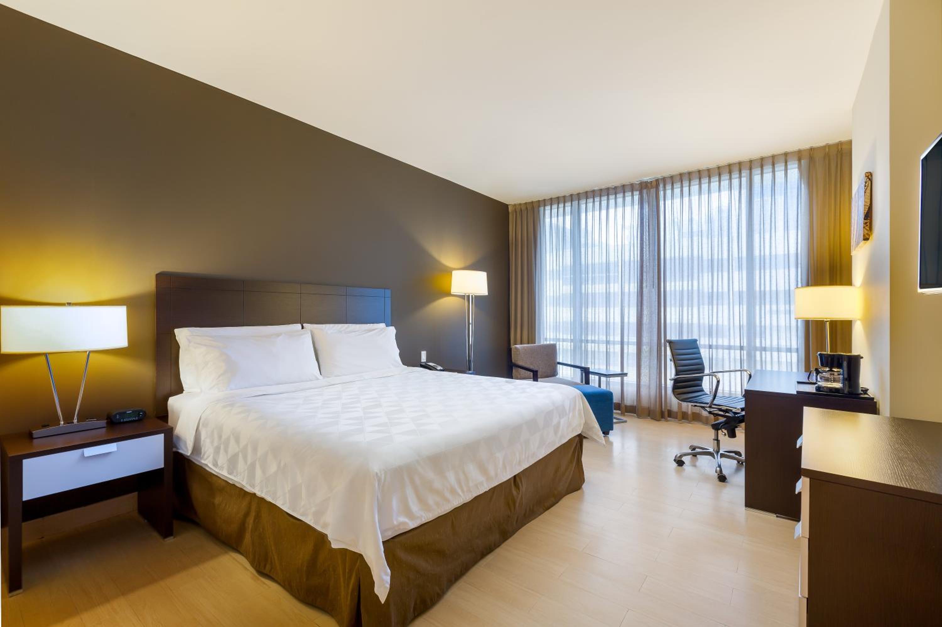 Standard King Room