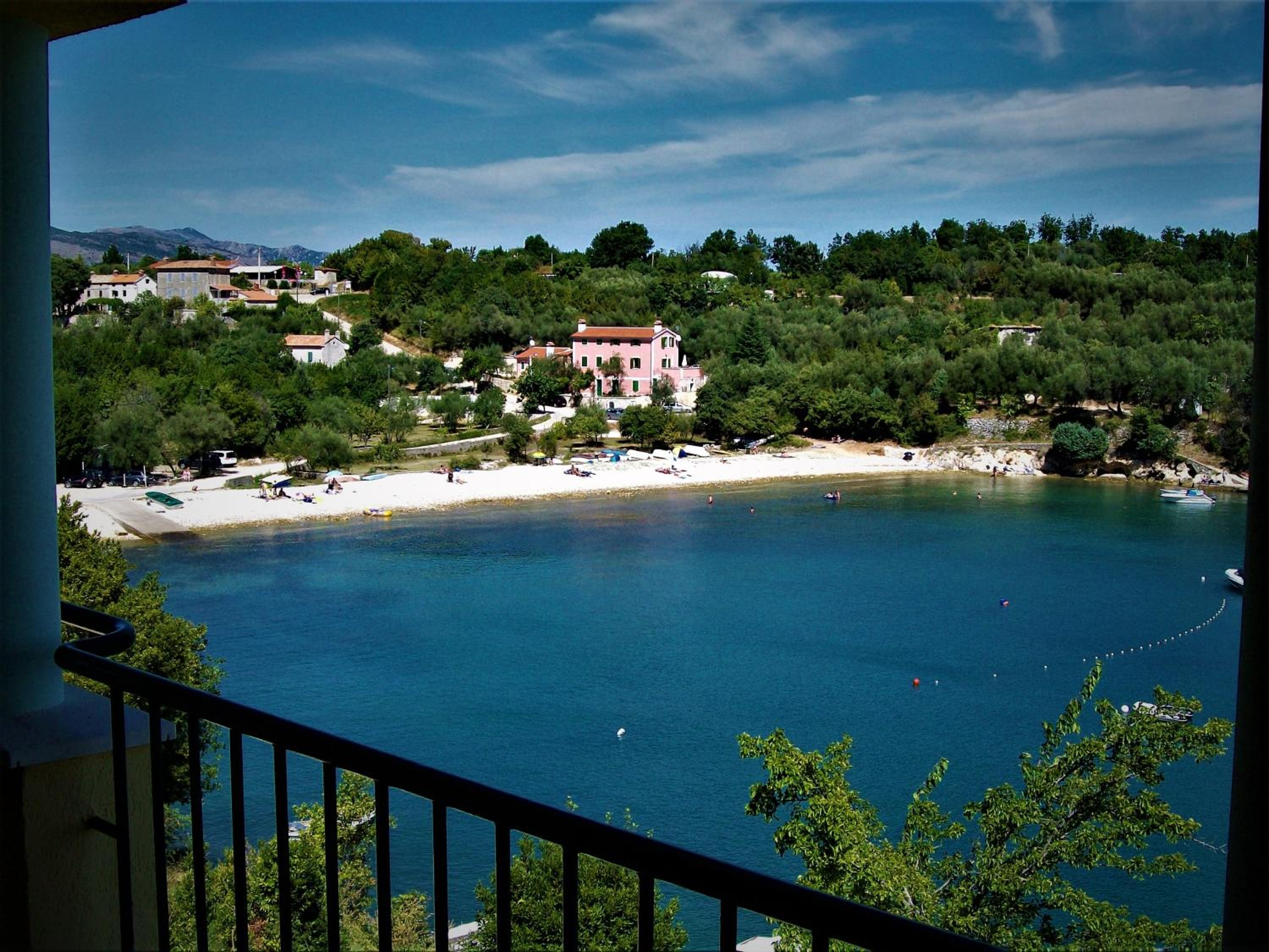 Two-Bedroom Apartment with Terrace and Sea View - 1 - Photo 26