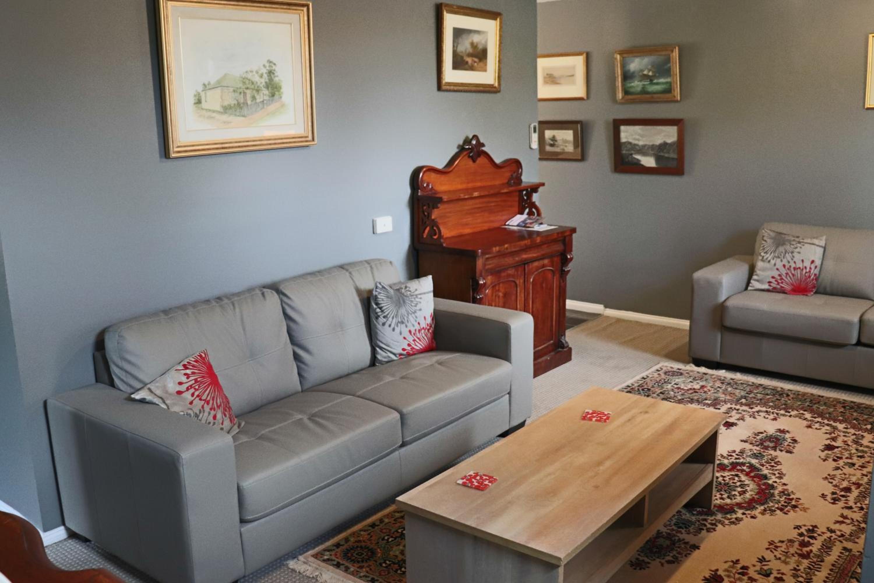 Two-Bedroom Cottage photo 1