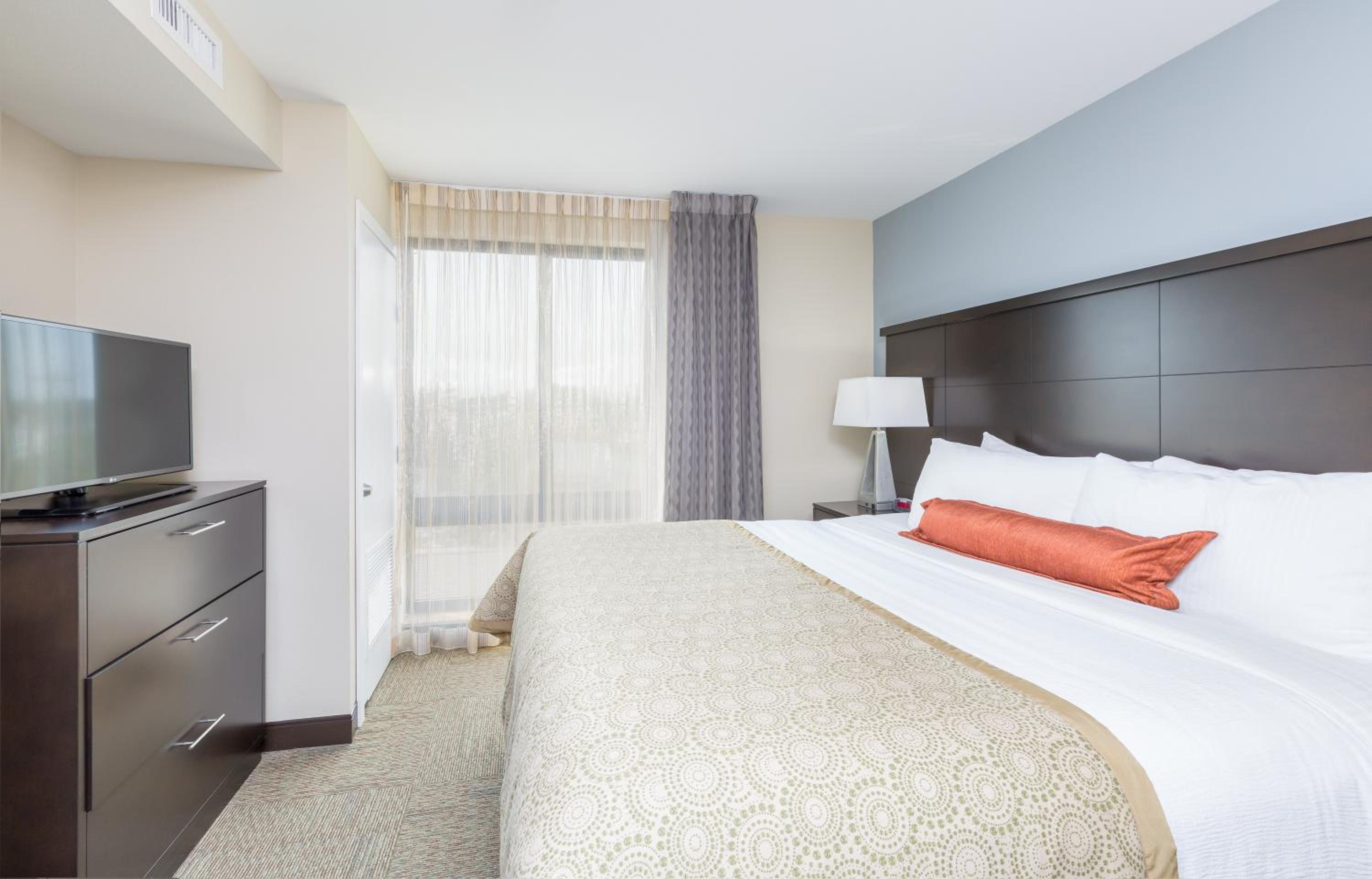 One-Bedroom Suite
