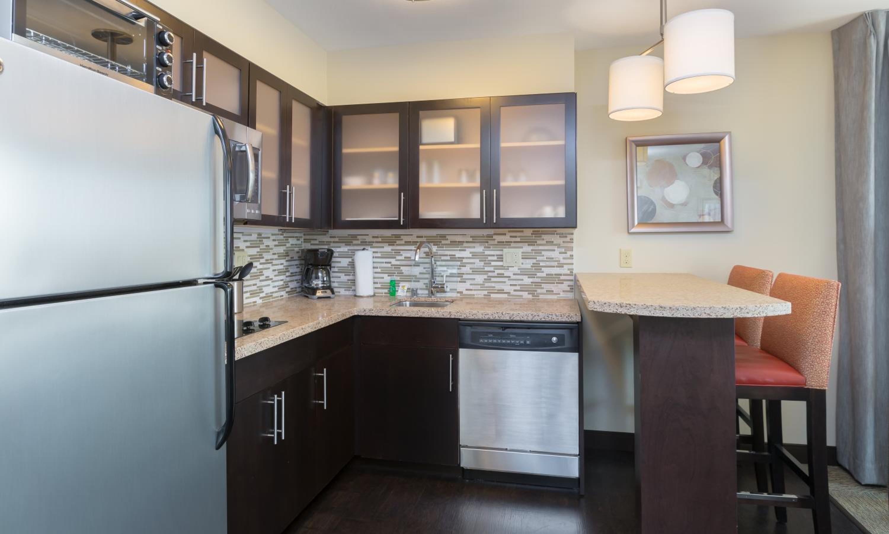 Two-Bedroom Suite - Communications Accessible photo 3