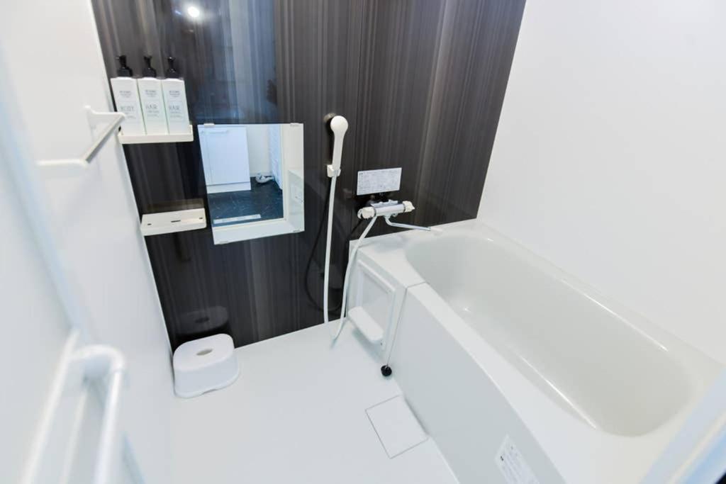 One-Bedroom Apartment - Photo 16