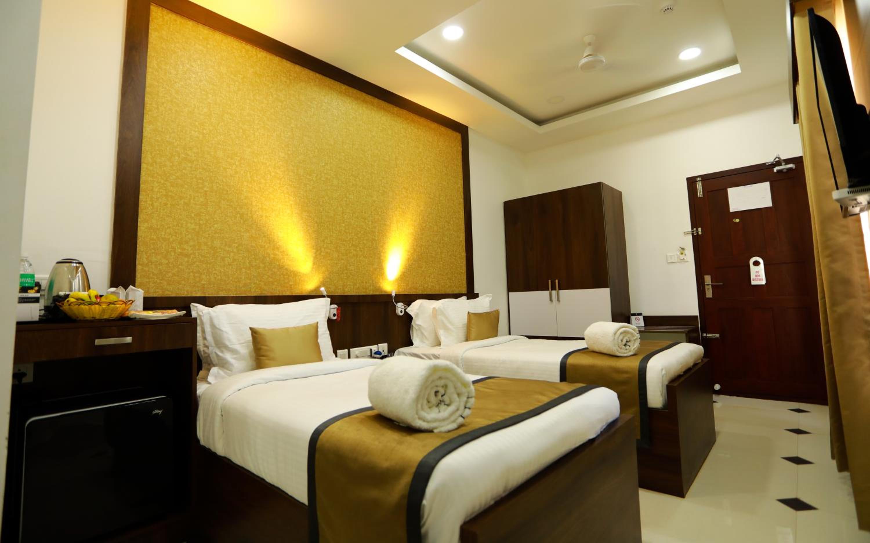 Deluxe Double or Twin Room photo 2
