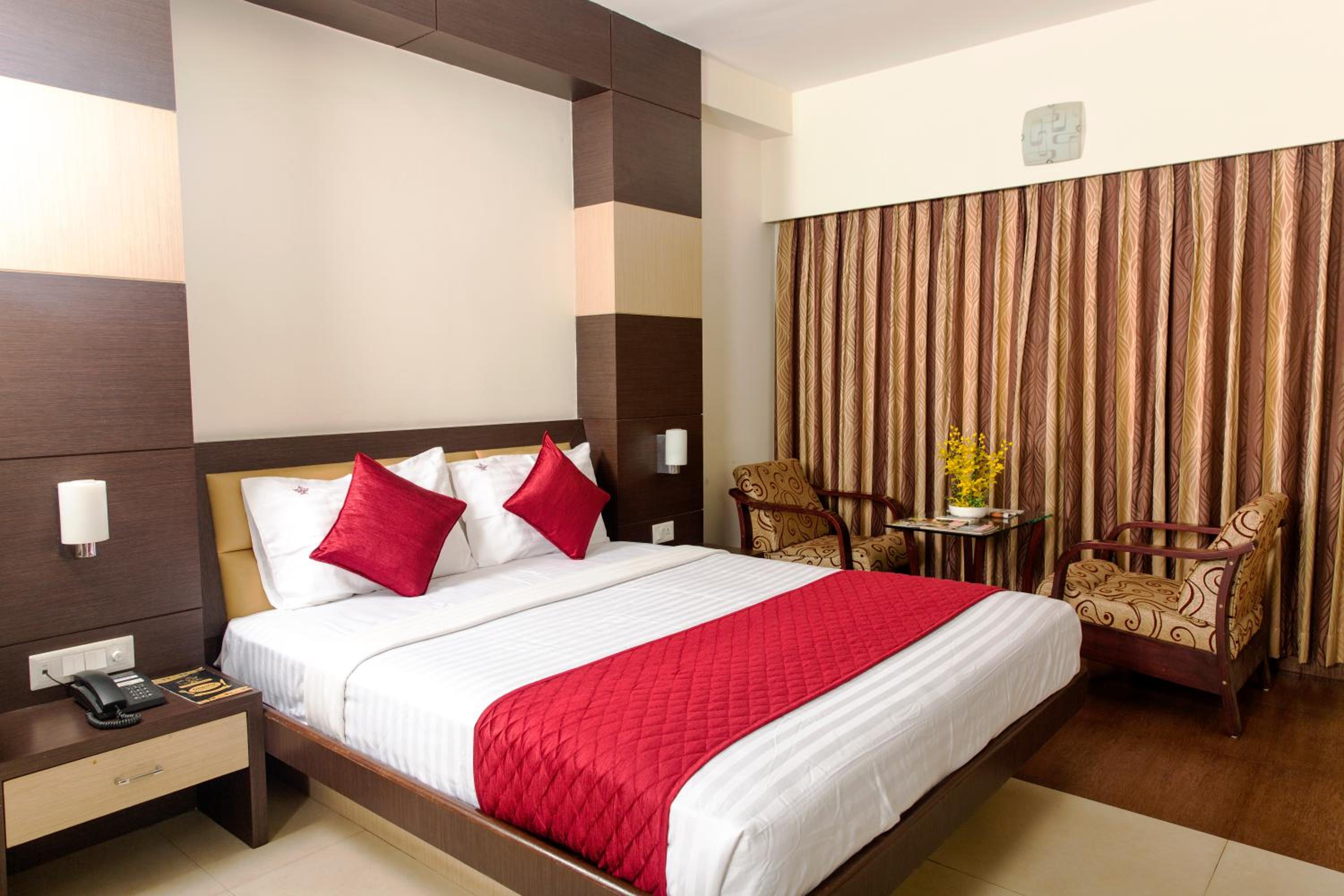 Executive Room - Photo 19