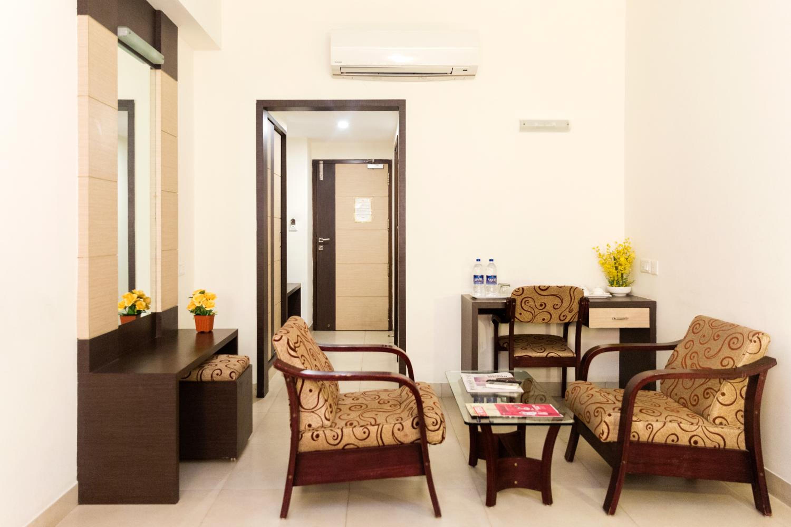Premium Room - Photo 12