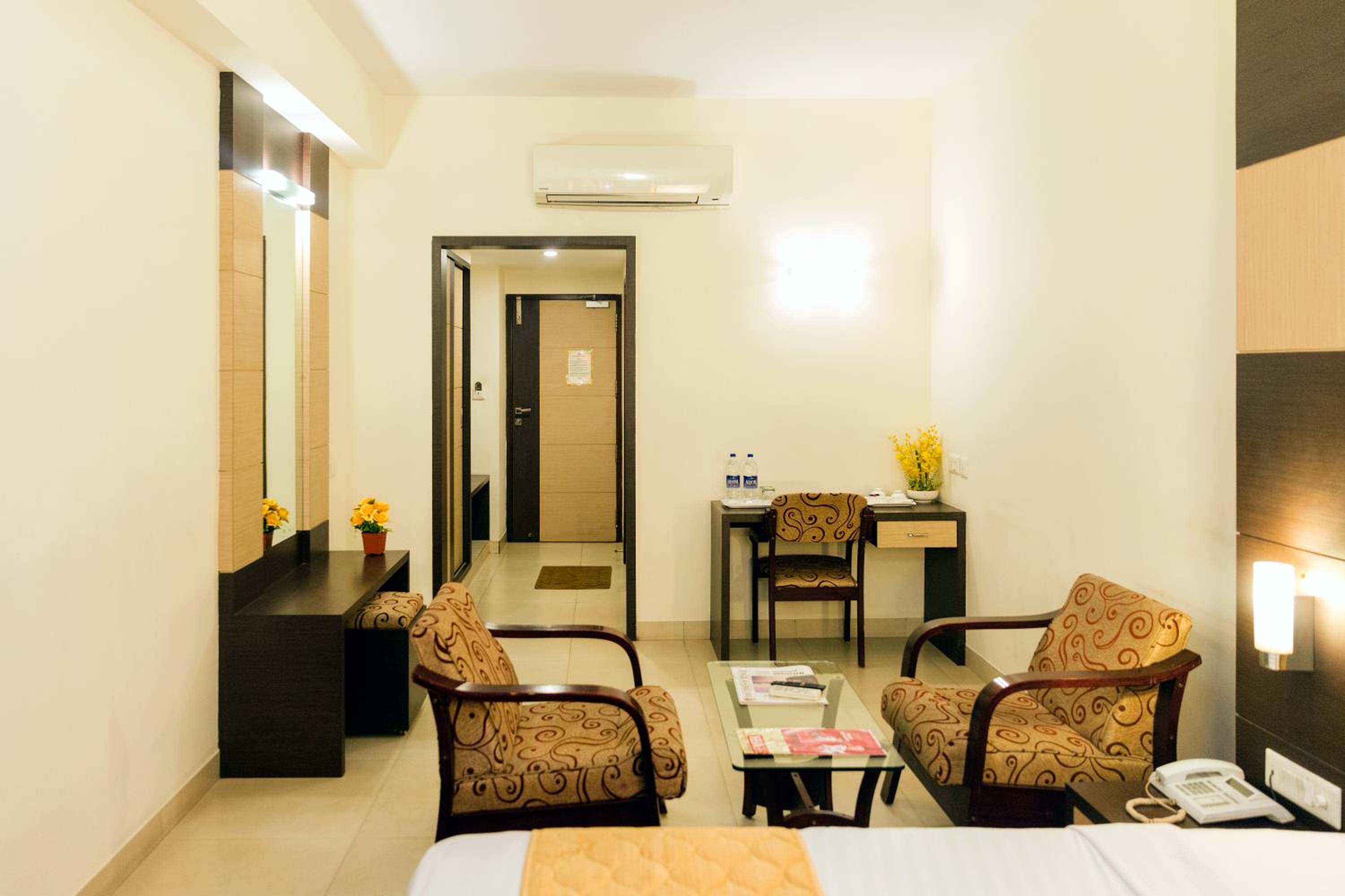 Premium Room - Photo 11