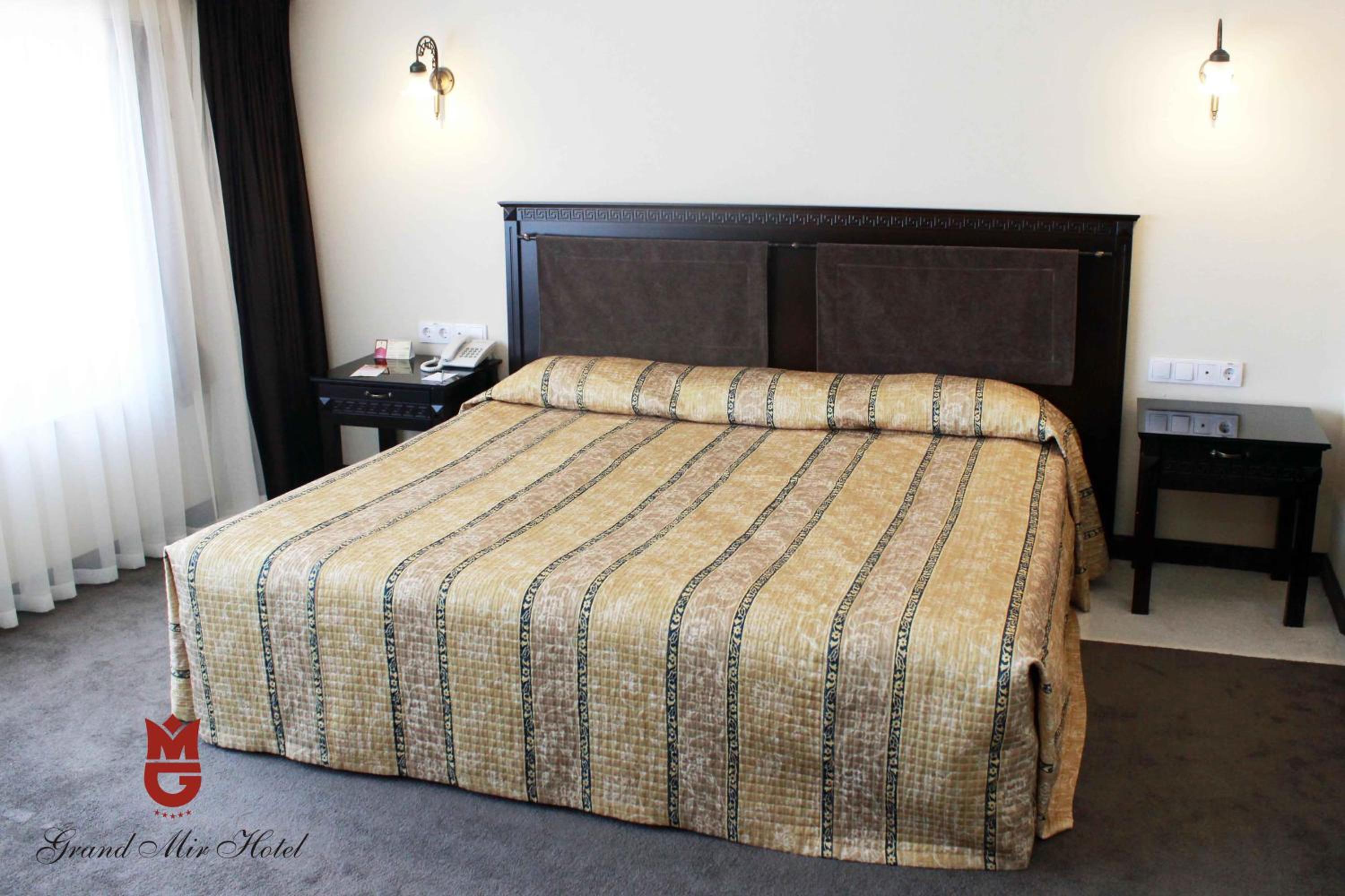 Standard King Room photo 1