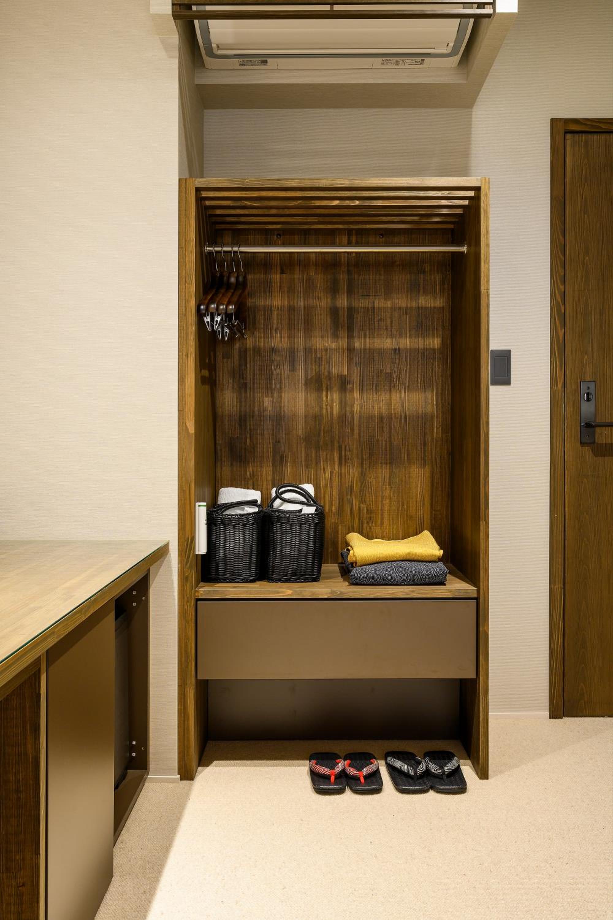 Standard Twin Room - Photo 3