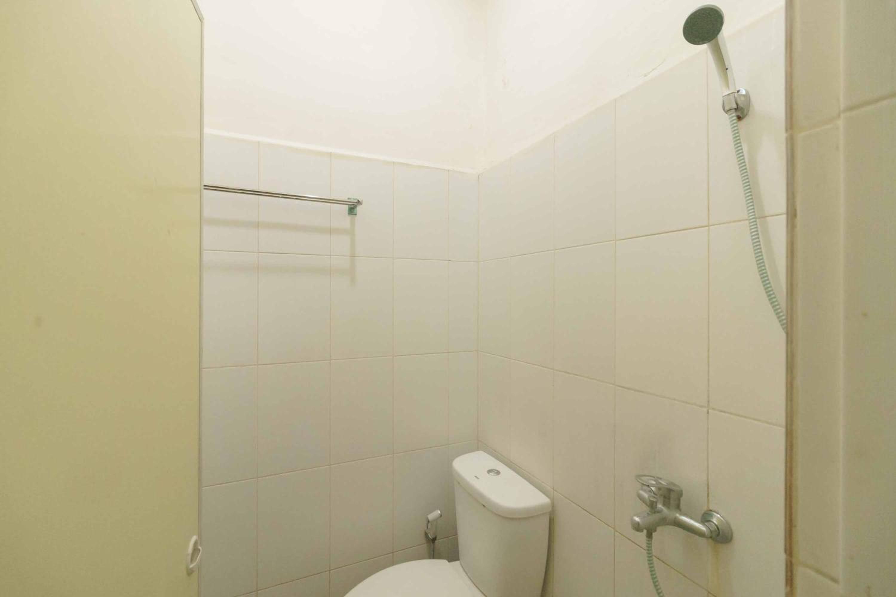 Double Room - Photo 5