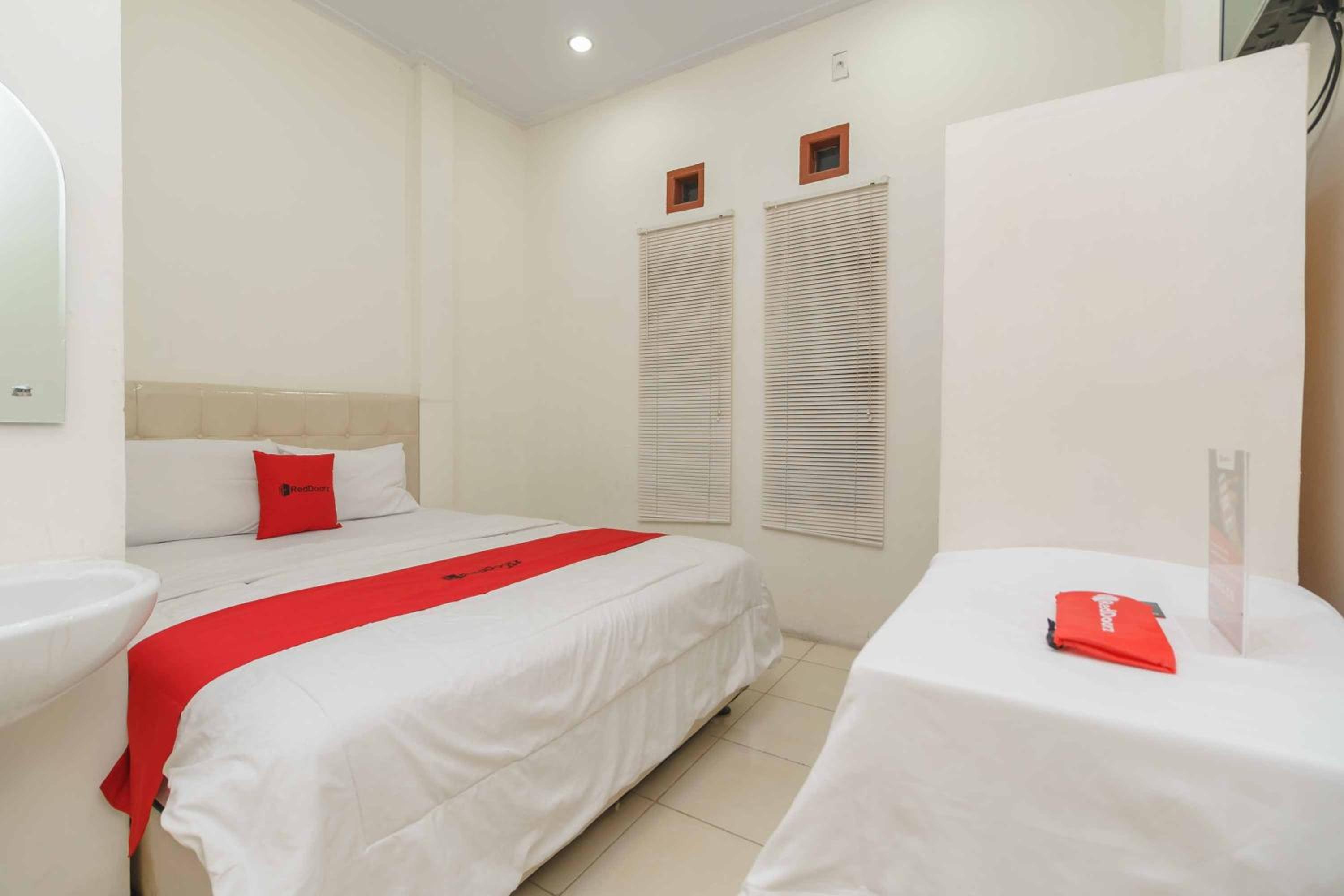 Double Room - Photo 3