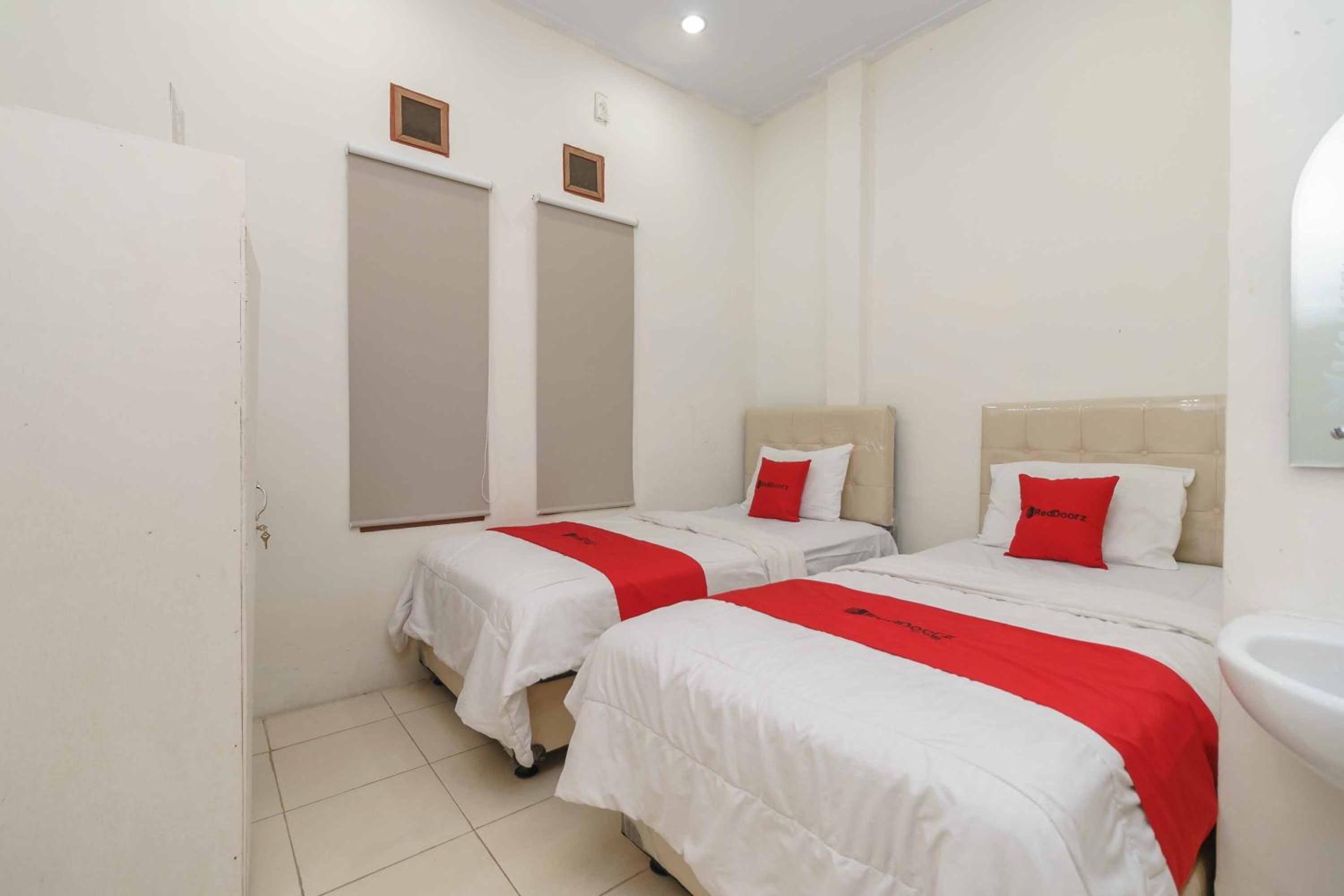 Twin Room - Photo 6