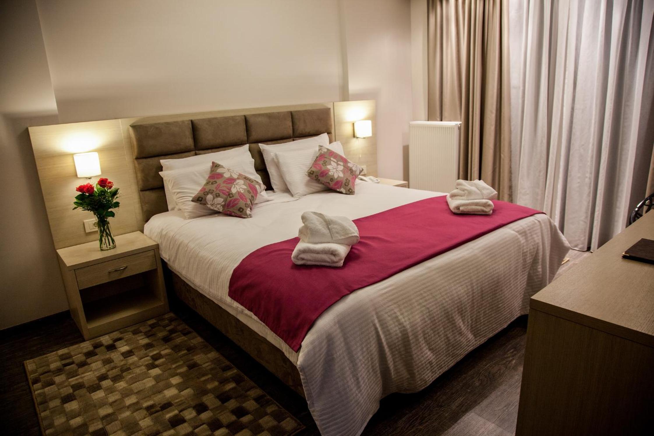 Deluxe Double or Twin Room - Photo 1