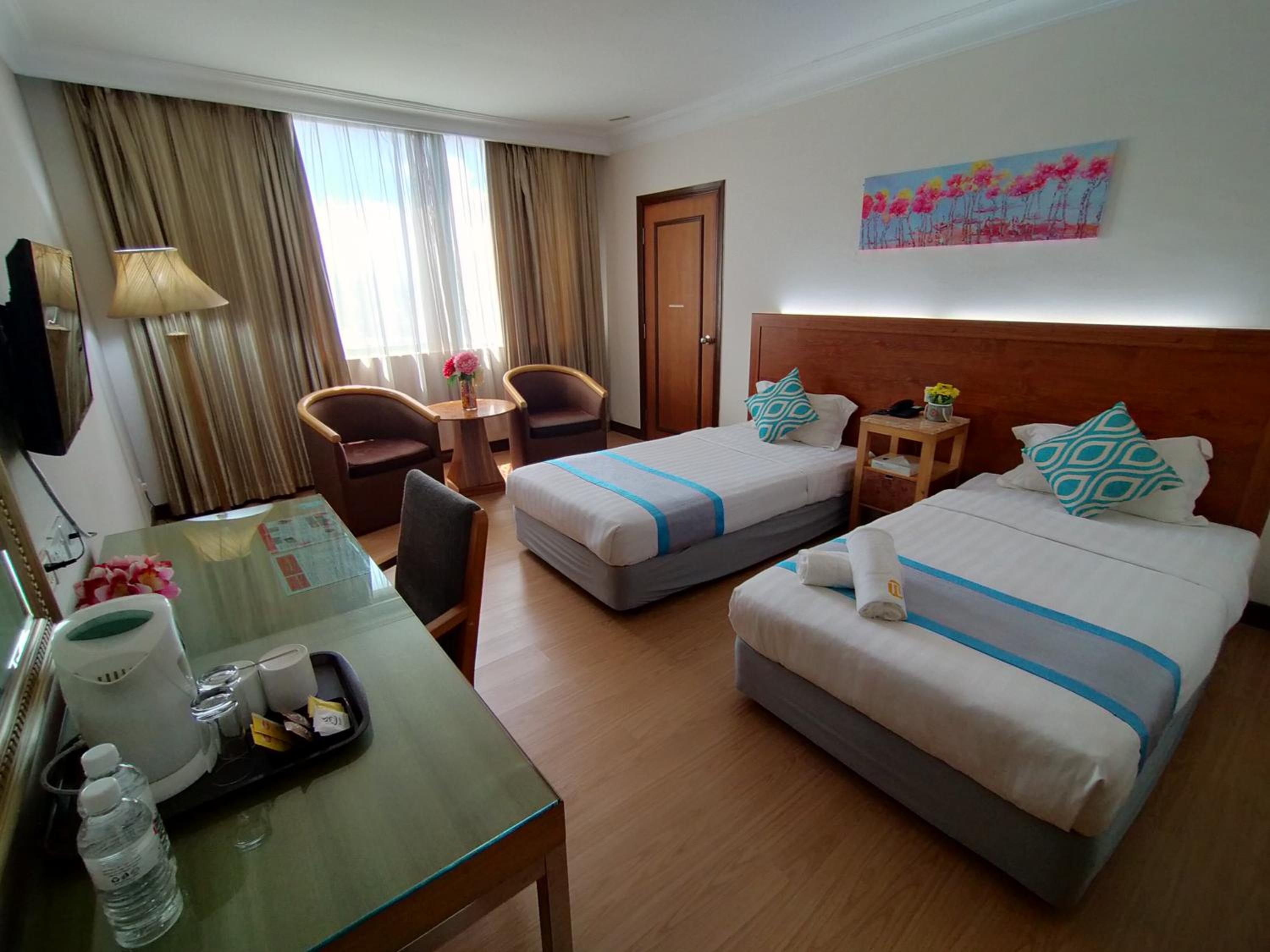 Deluxe Twin Room - Photo 1