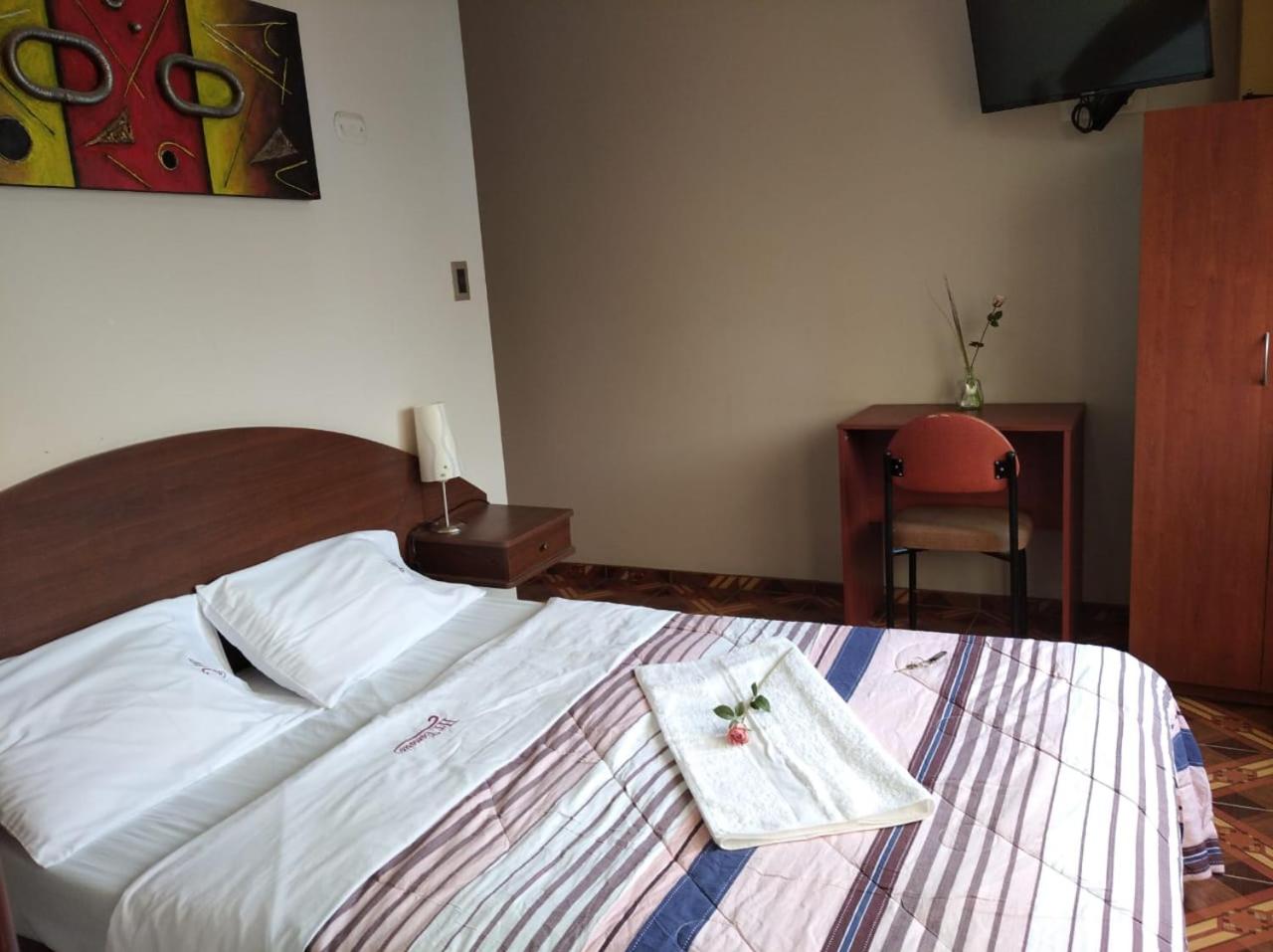Double Room with Private Bathroom photo 1