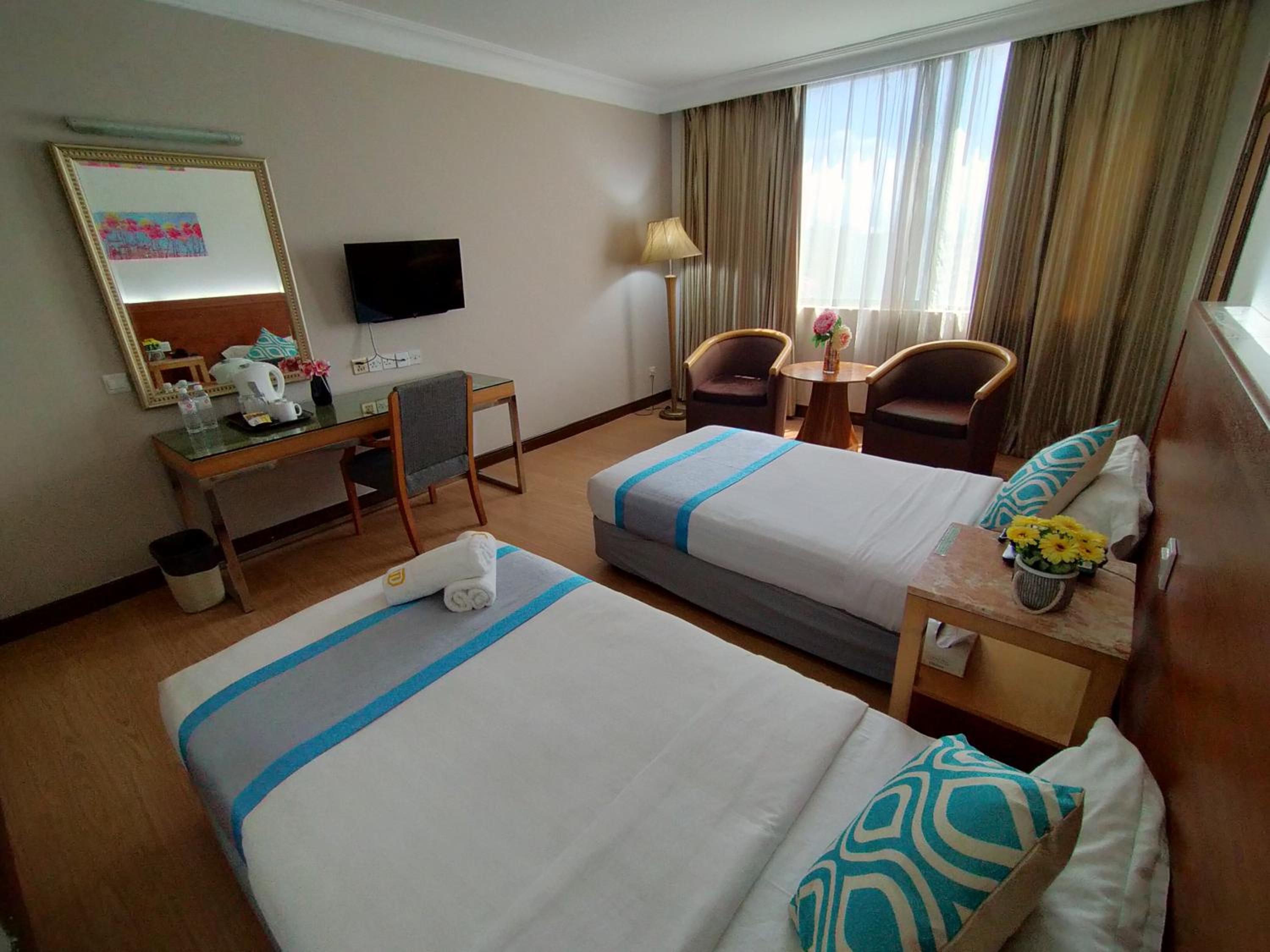 Deluxe Twin Room - Photo 3