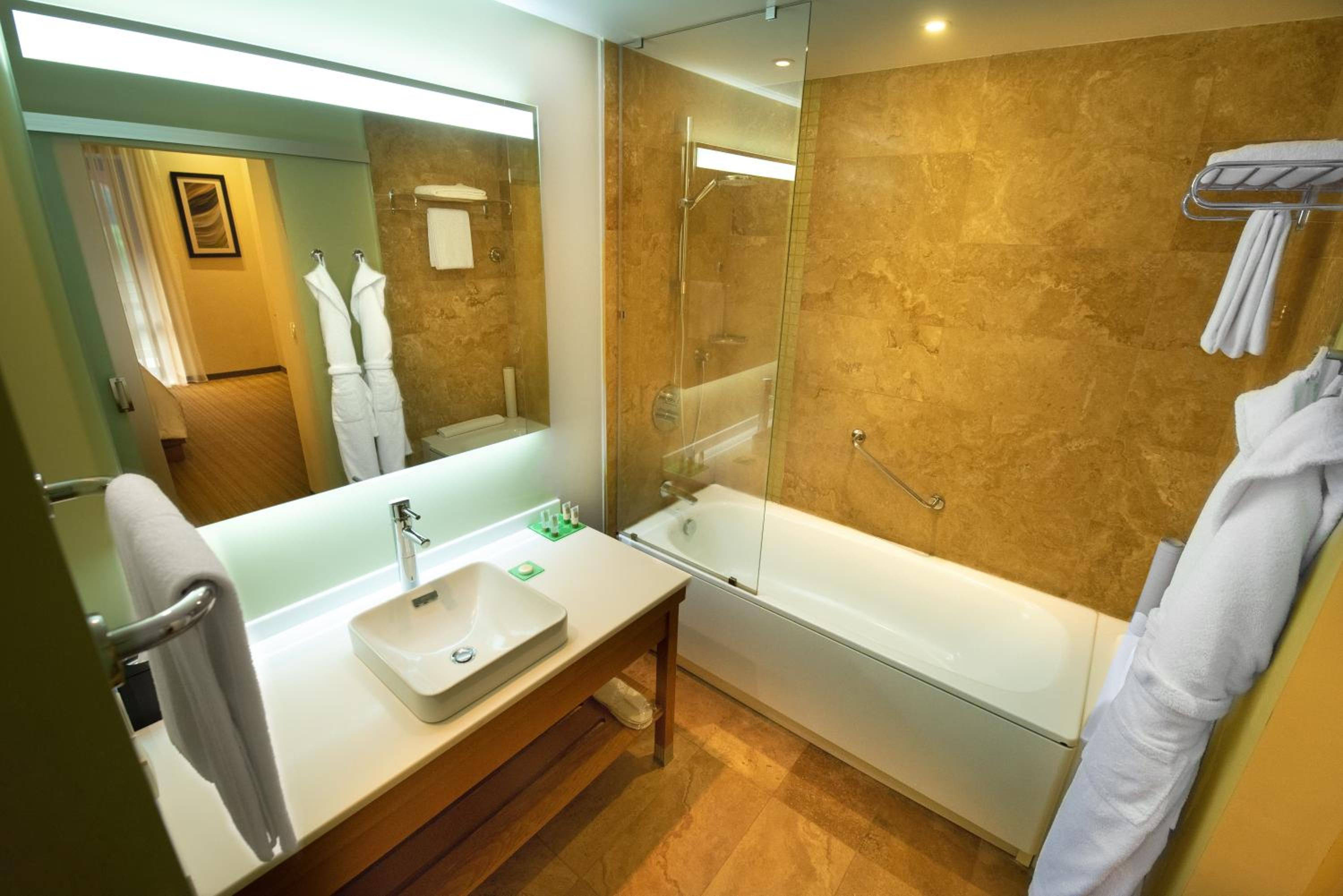 King Suite photo 2