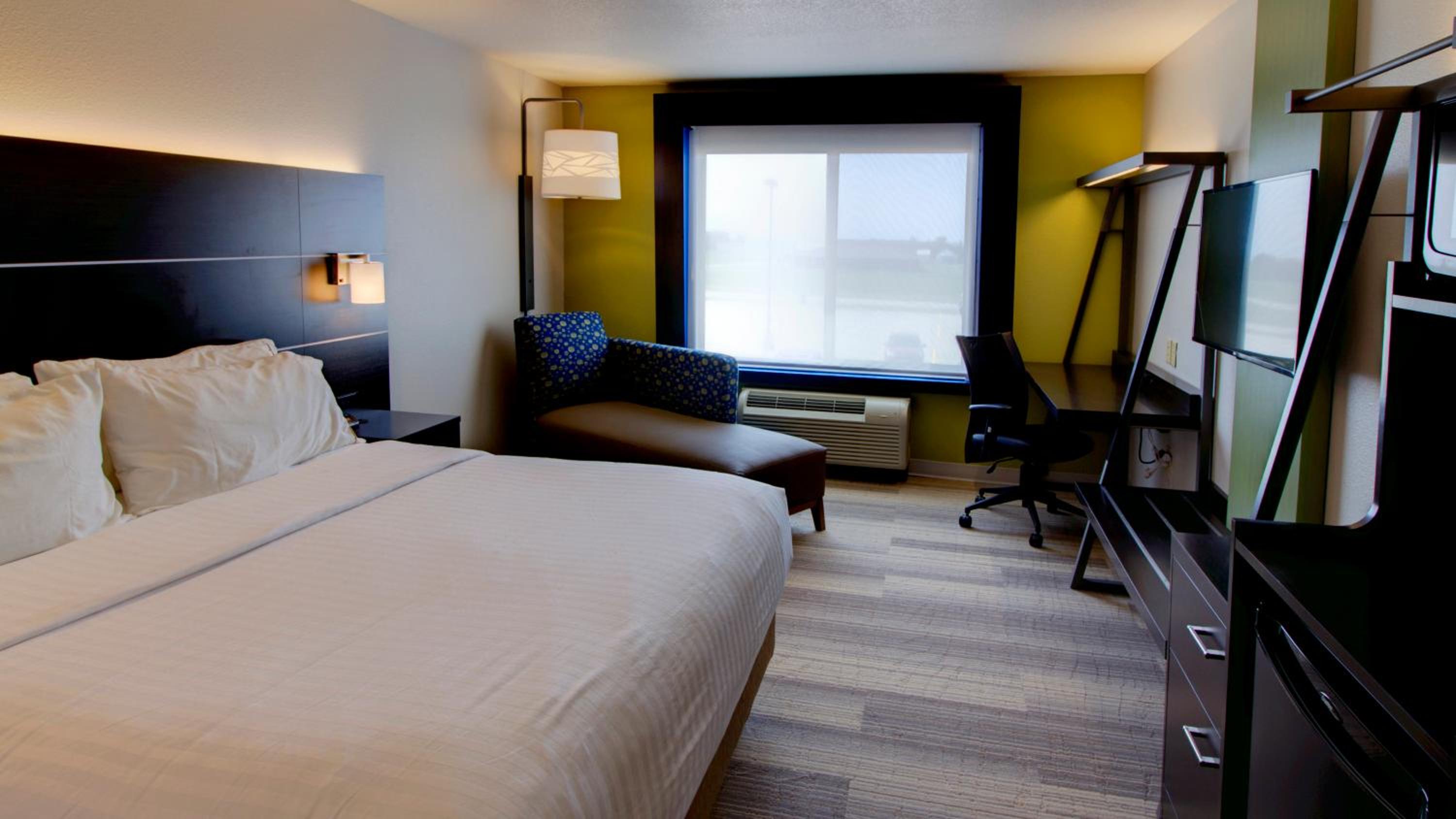 Standard King Room - Photo 1