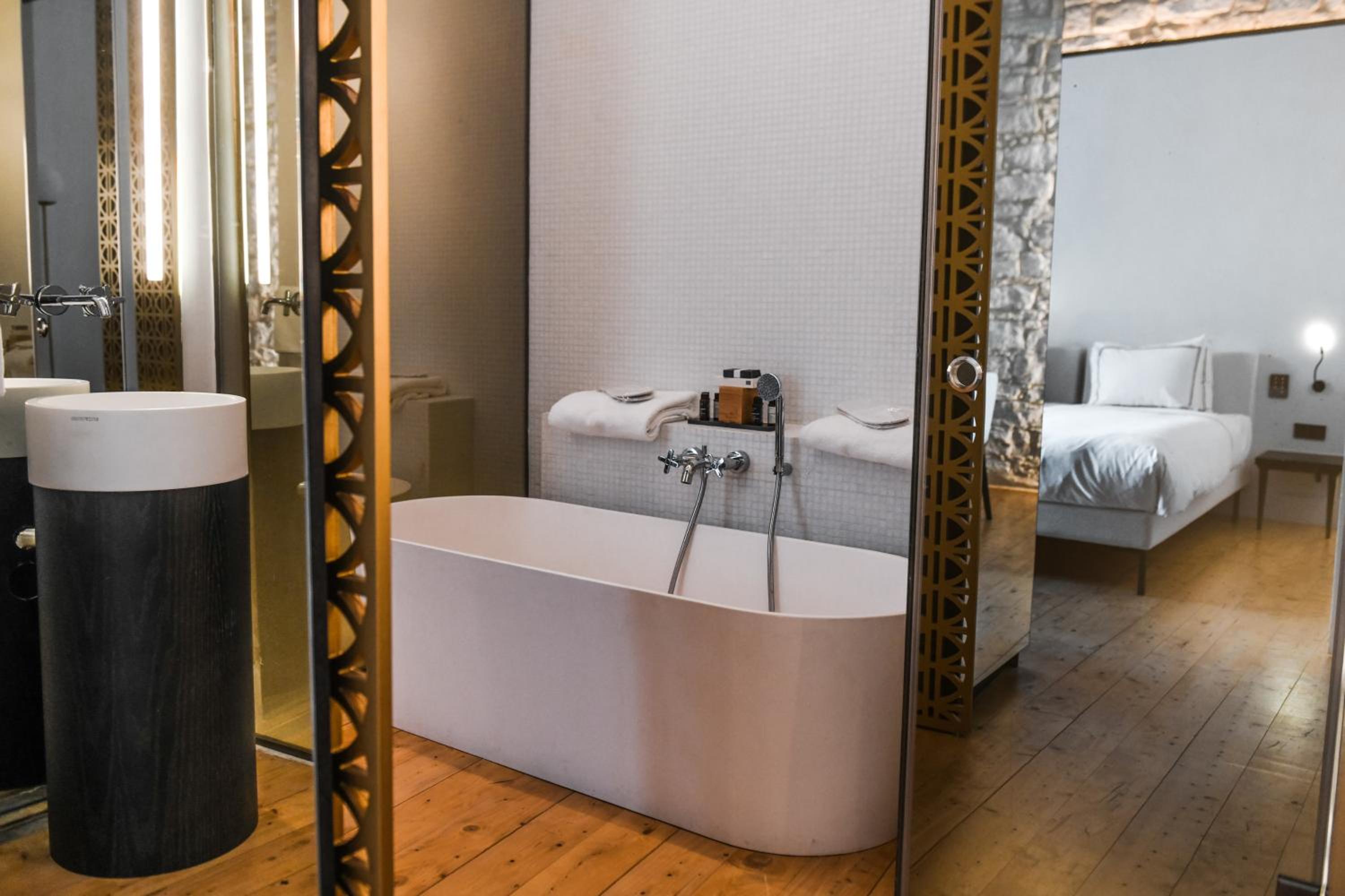 Superior Double or Twin Room - Photo 6