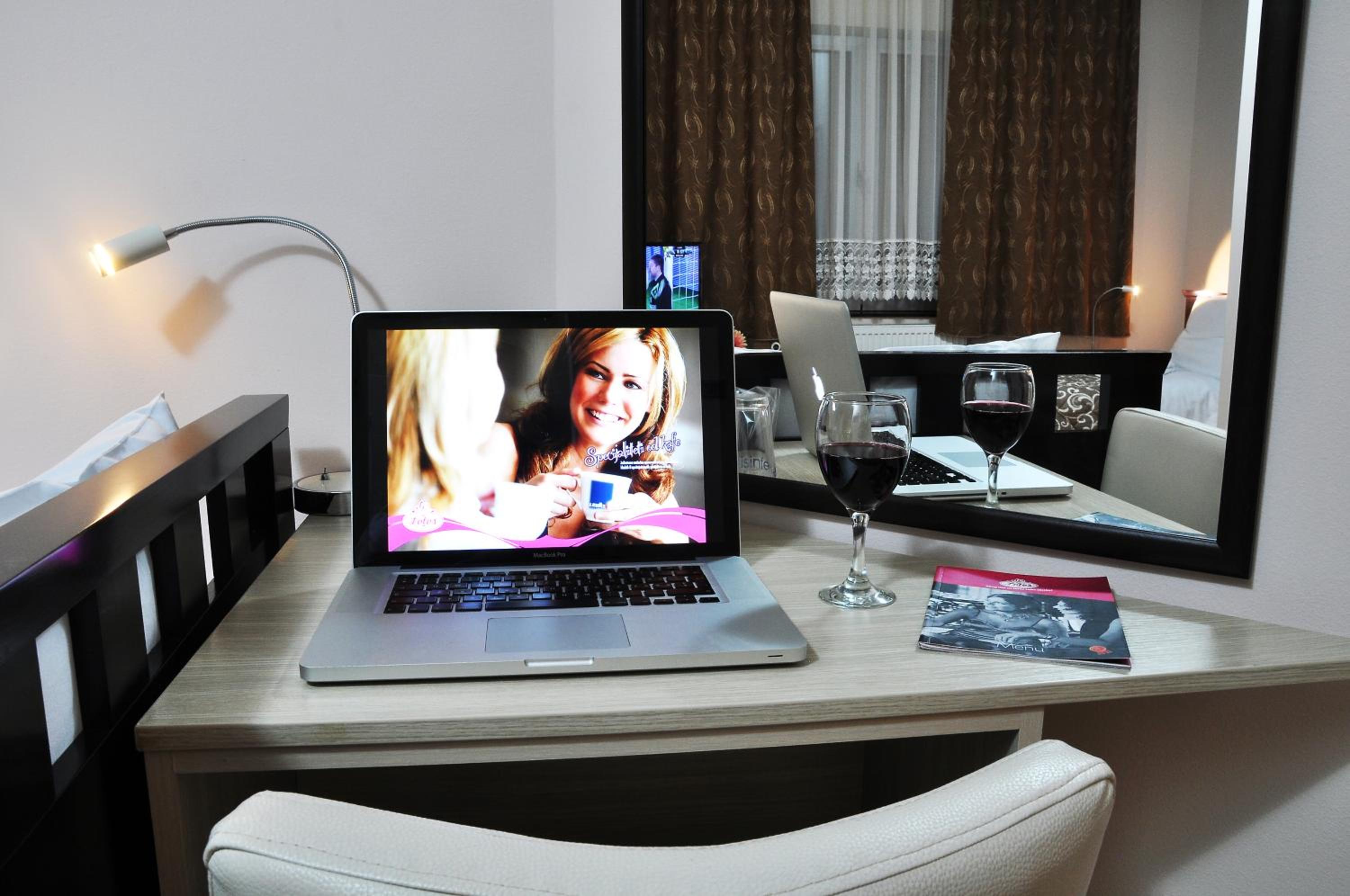 Standard Twin Room photo 3