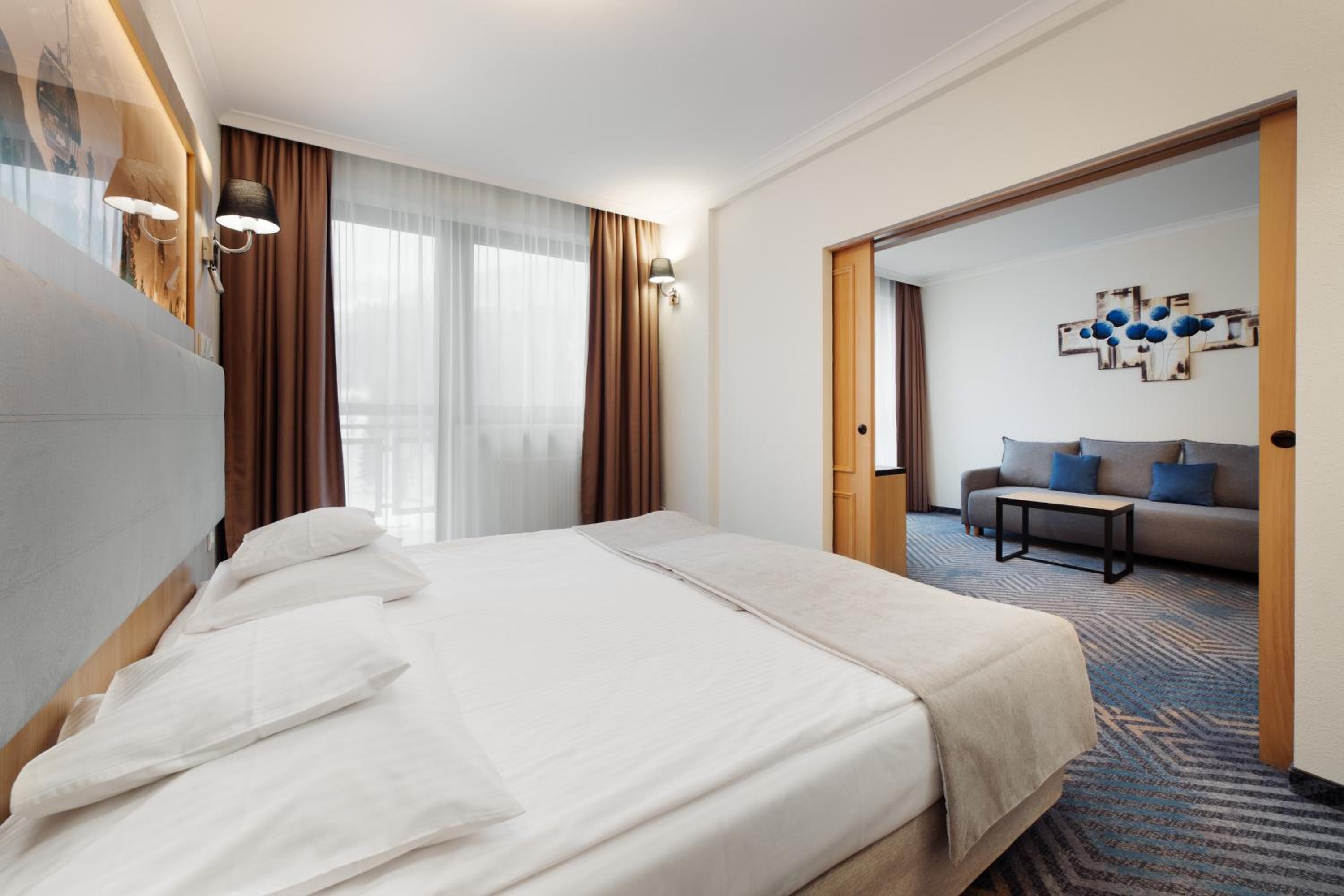 Deluxe Suite (2 Adults) - Photo 5